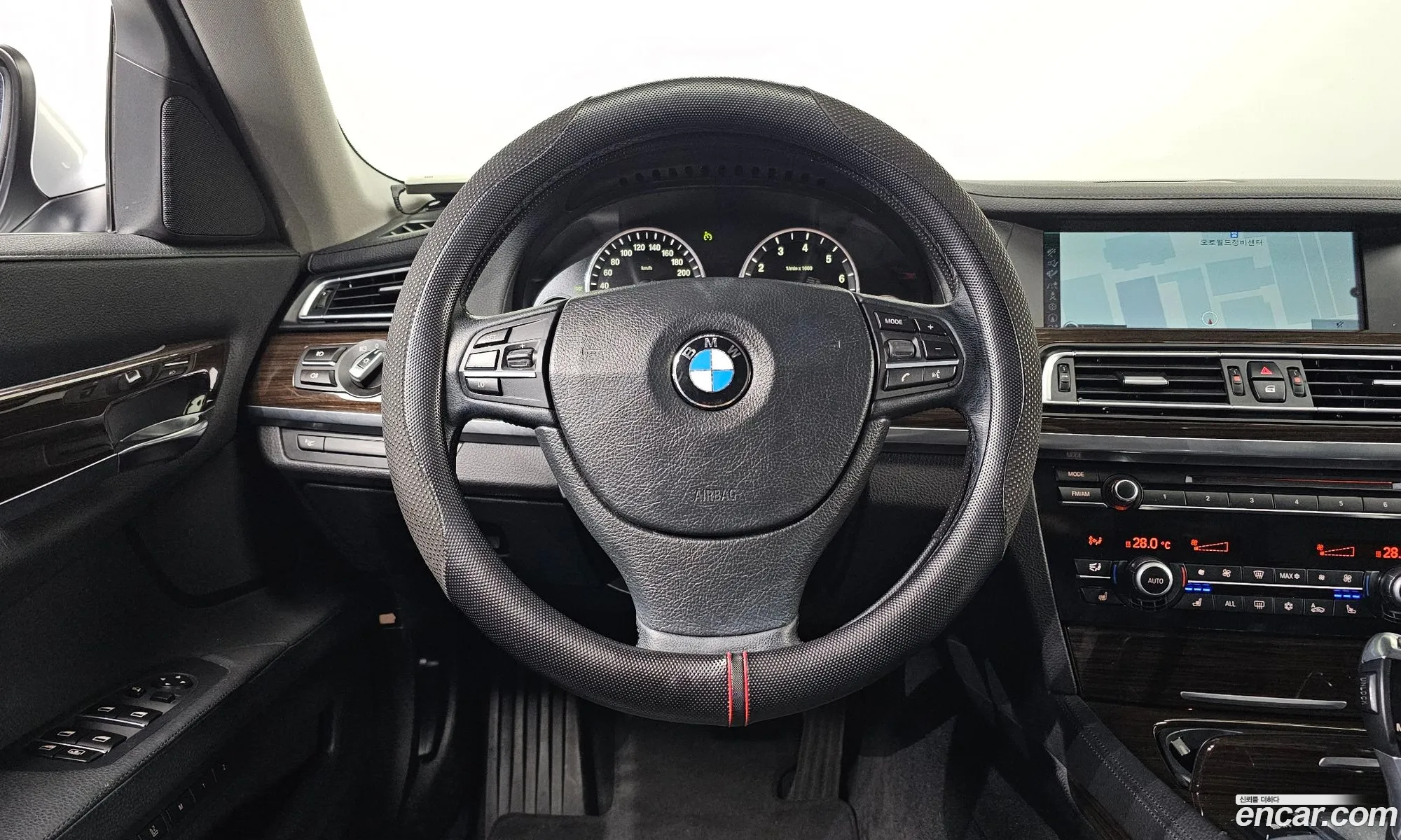 BMW 7 Series 2010 WBAKA4101AC367658 — 12