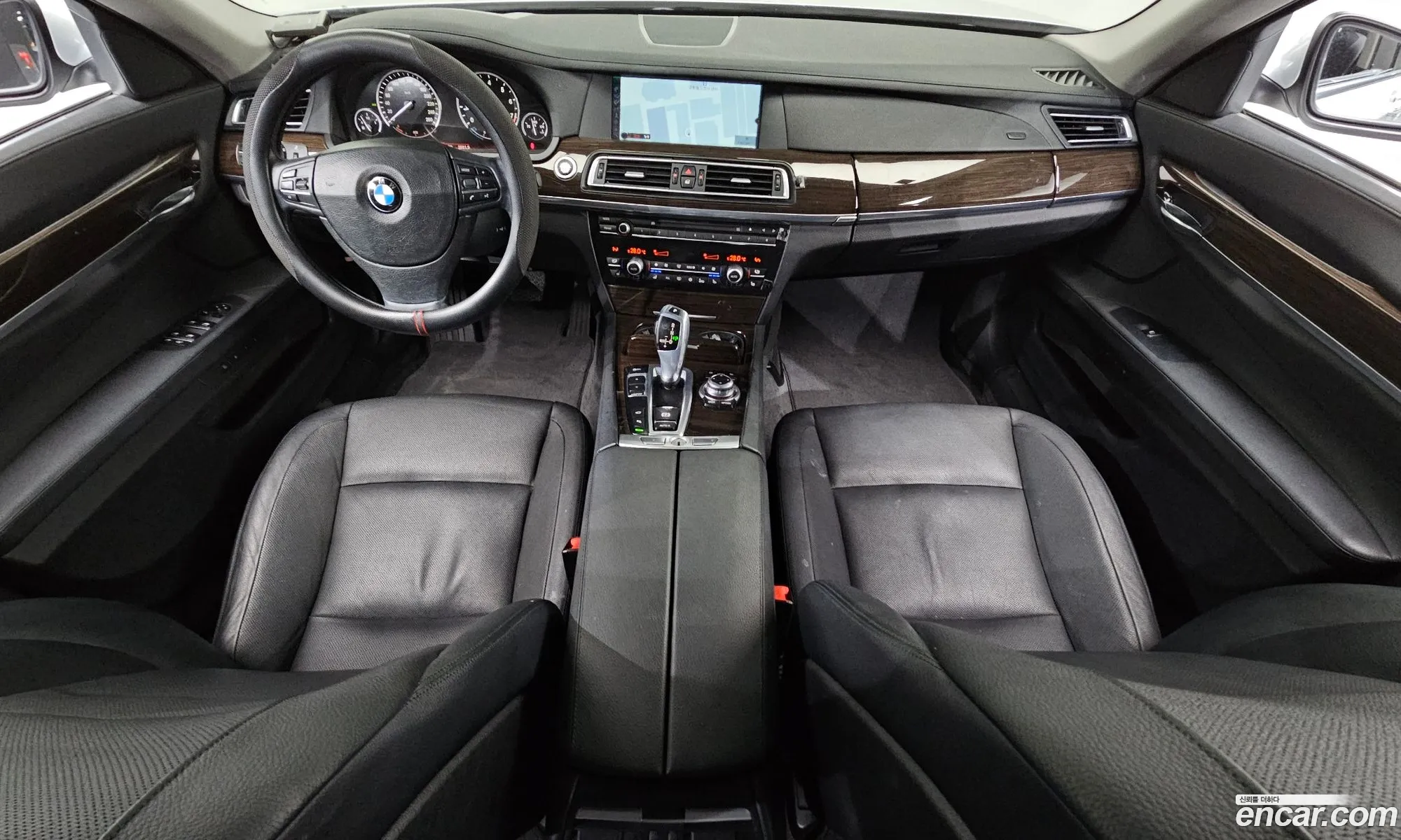 BMW 7 Series 2010 WBAKA4101AC367658 — 17