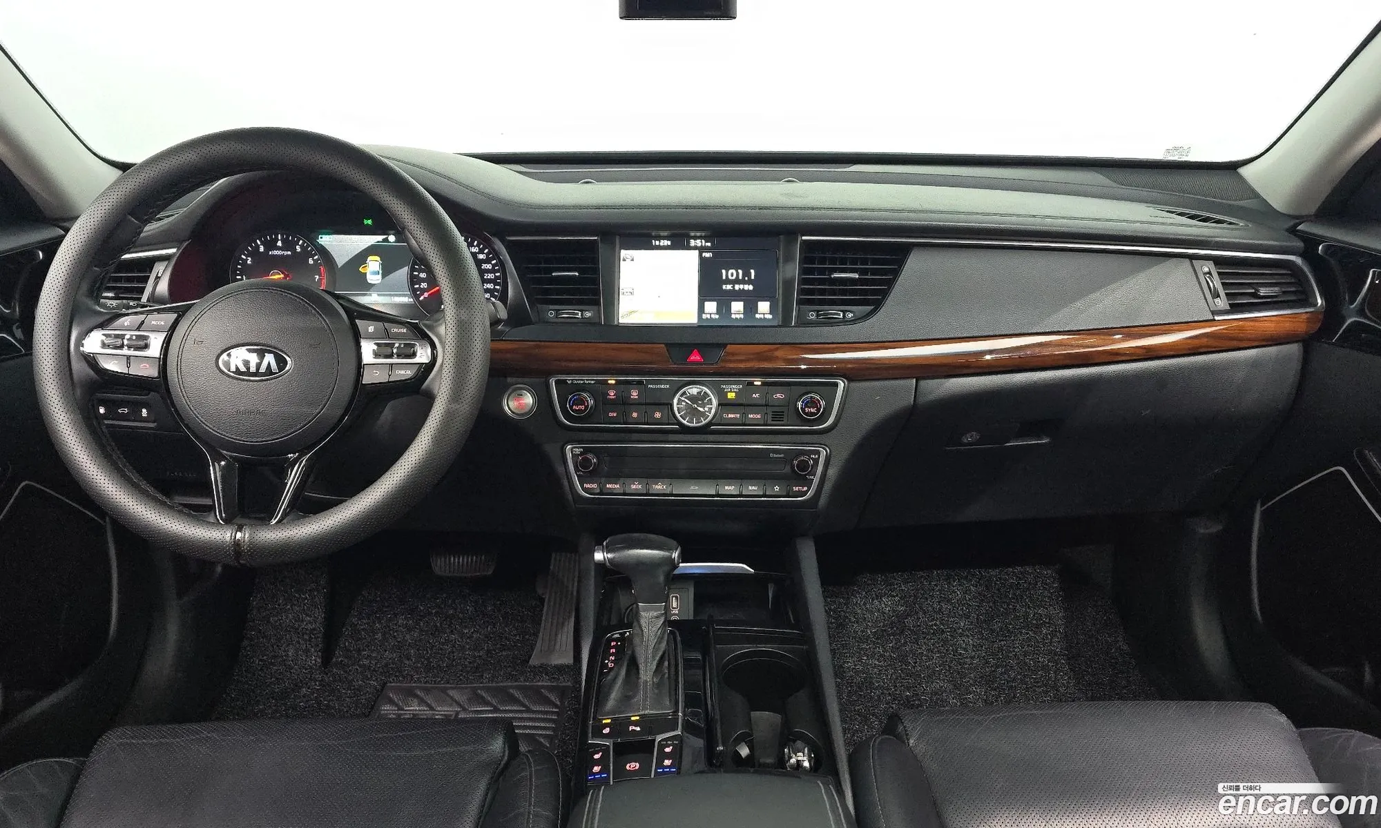 Kia K7 2017 — 13