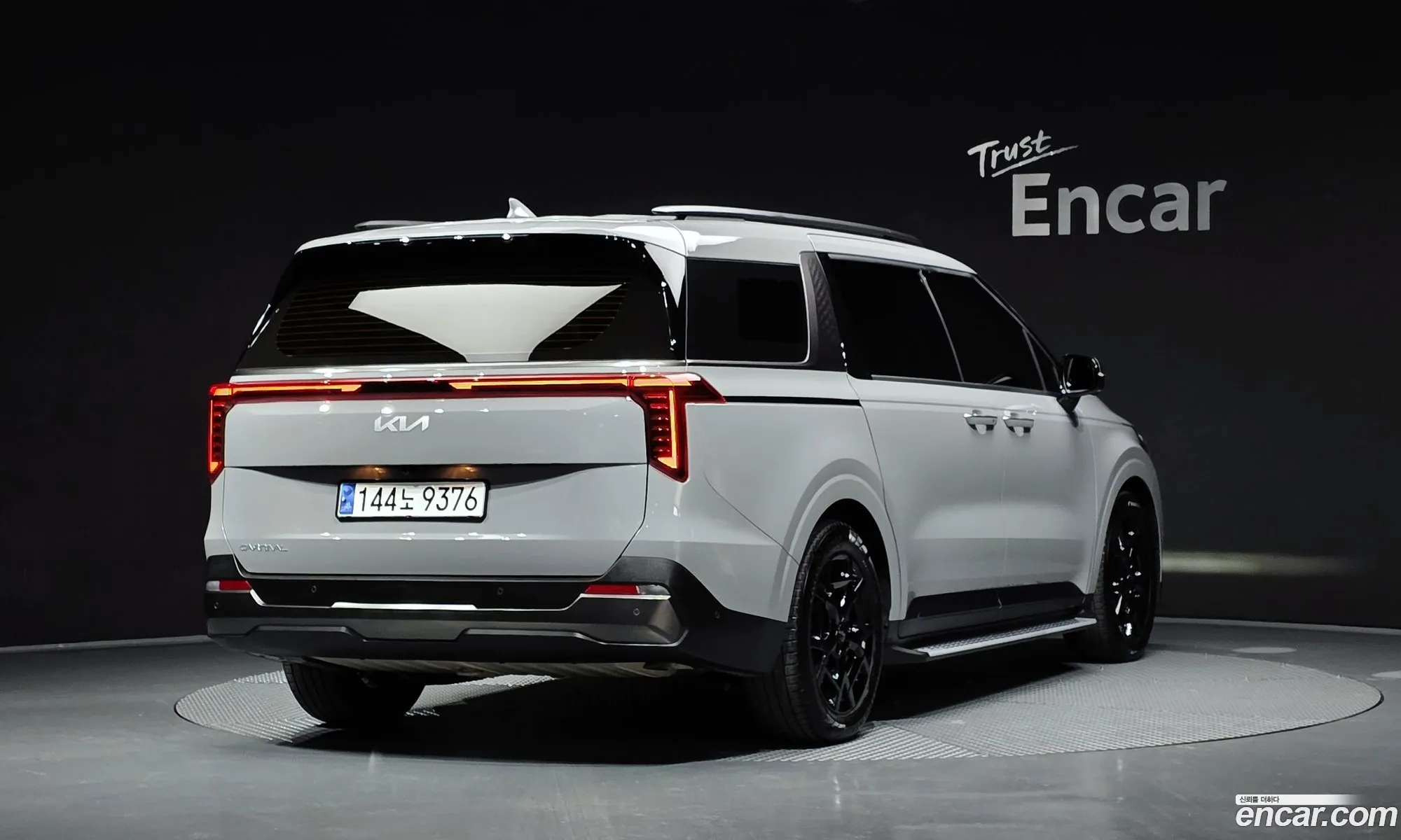 Kia Carnival 2025 — 11