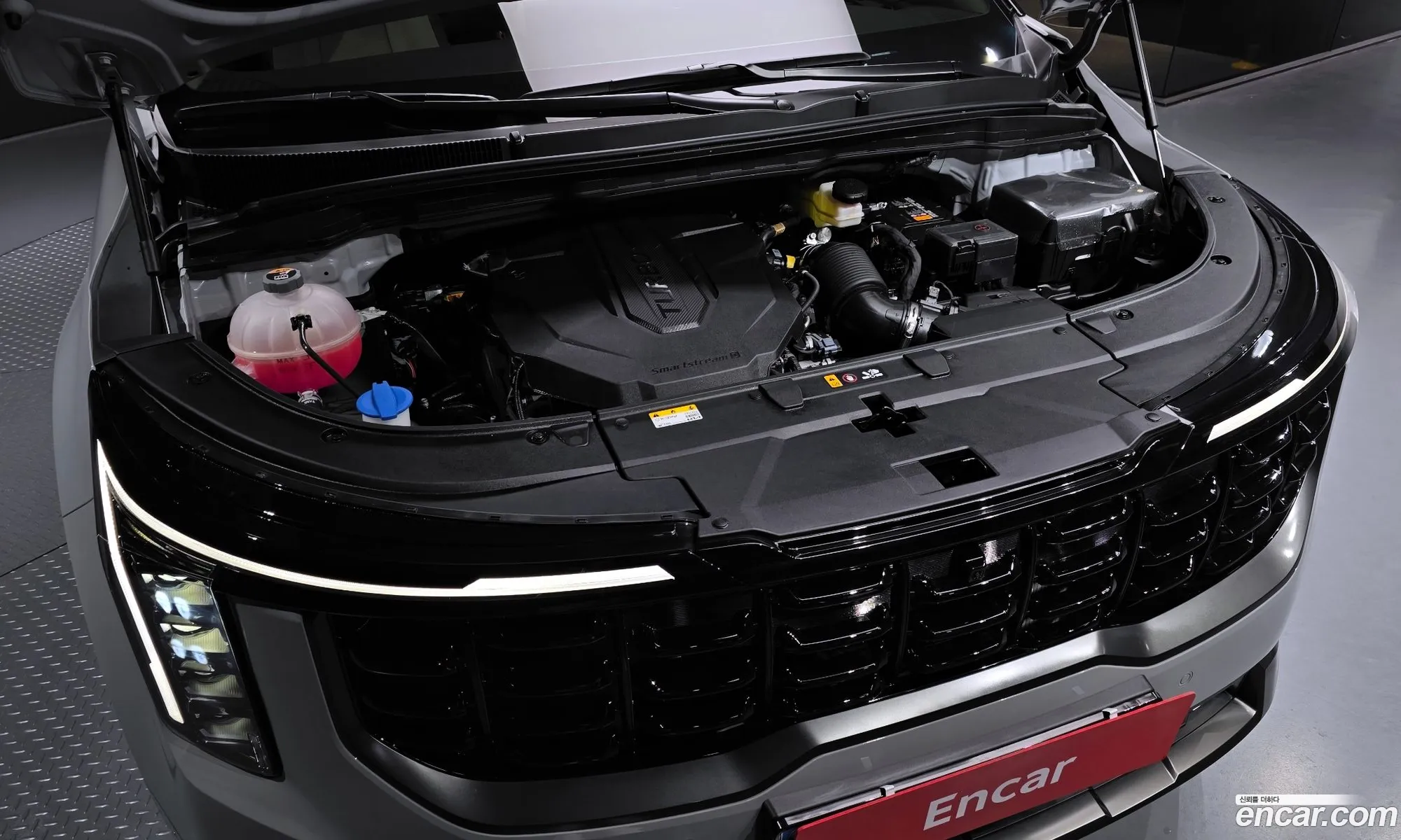 Kia Carnival 2025 — 2