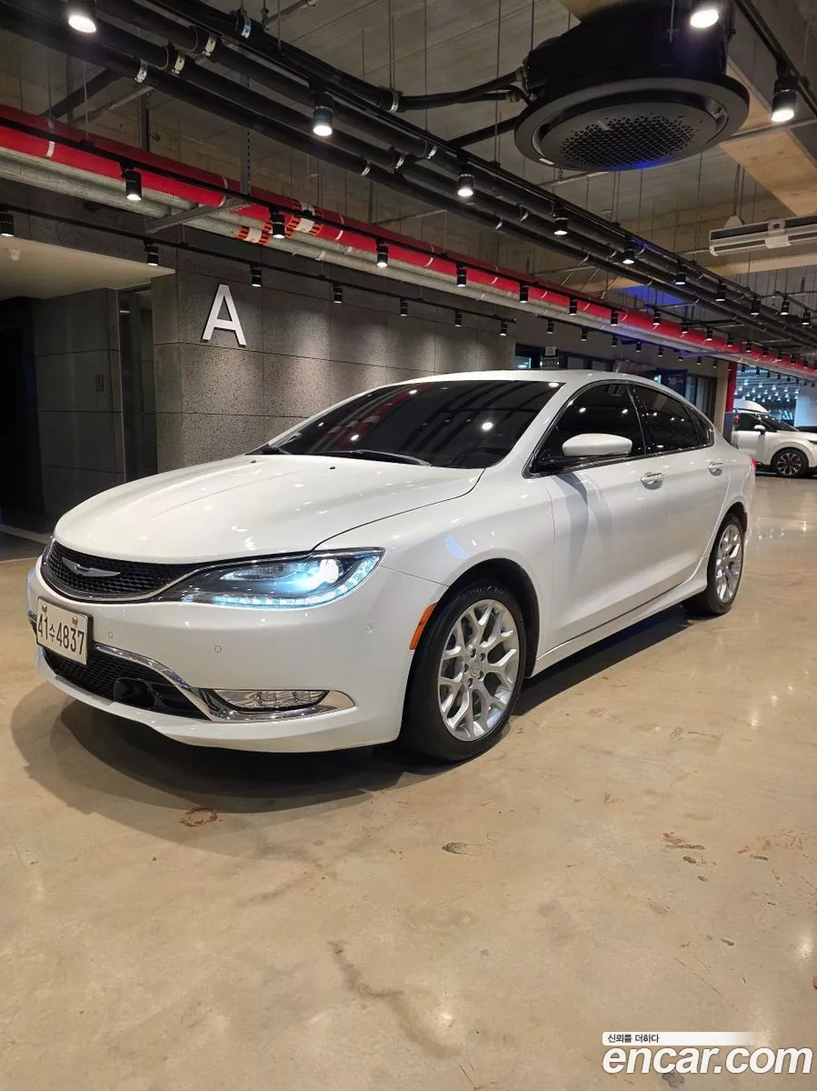 Chrysler 200 2015 — 4