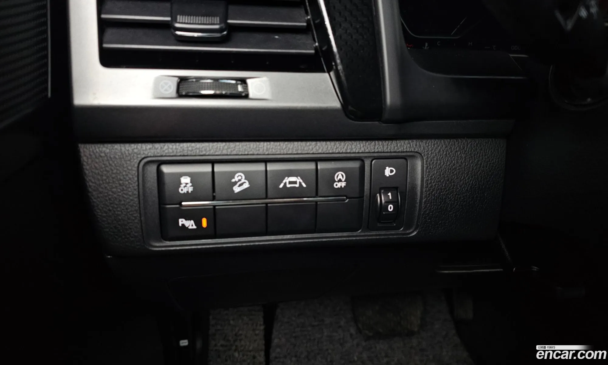 KG Mobility (SsangYong) Rexton Sports Khan 2022 — 16