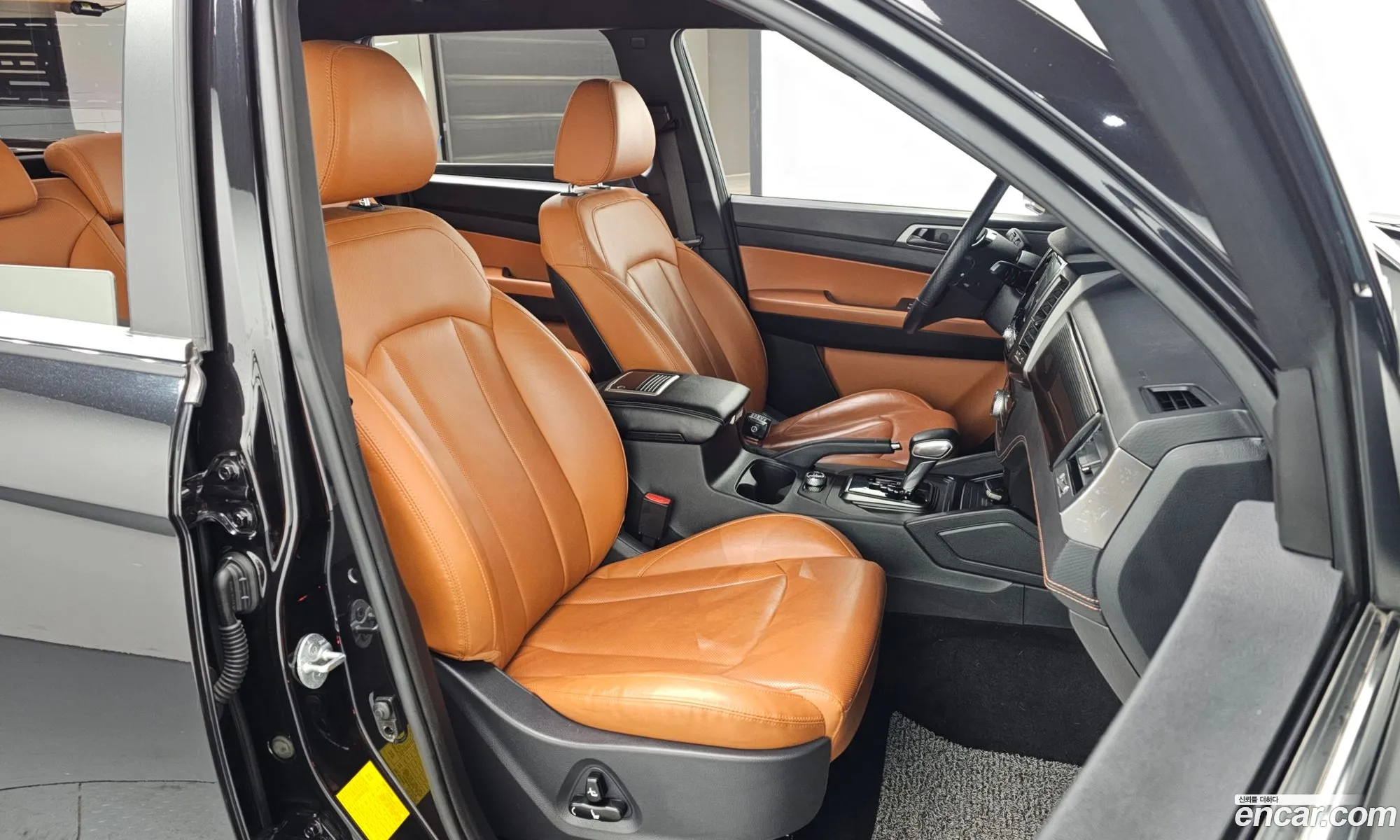 KG Mobility (SsangYong) Rexton Sports Khan 2022 — 3