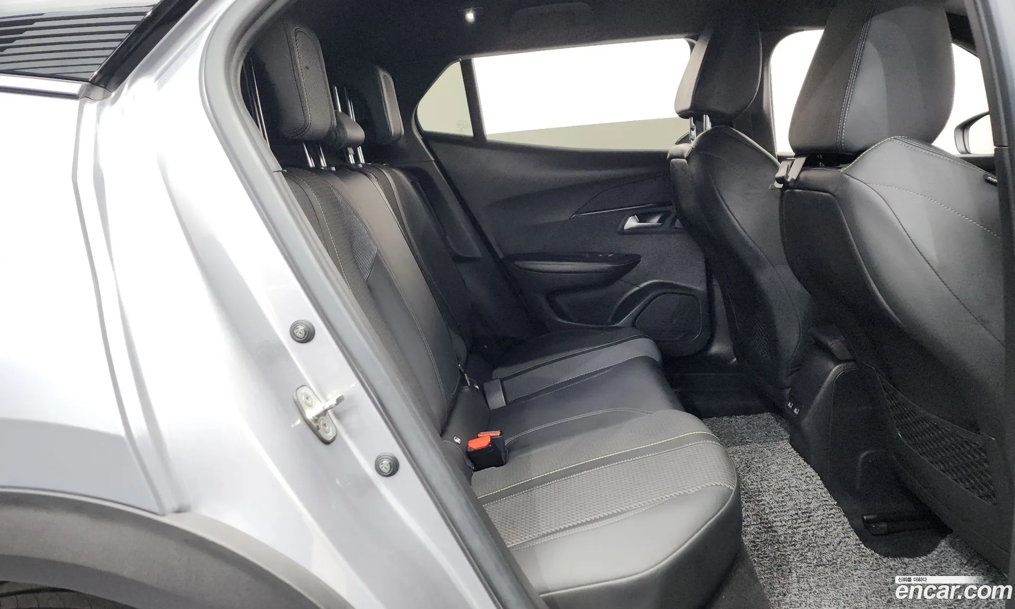 Peugeot e-2008 2021 VR3UKZKXZMJ658983 — 10