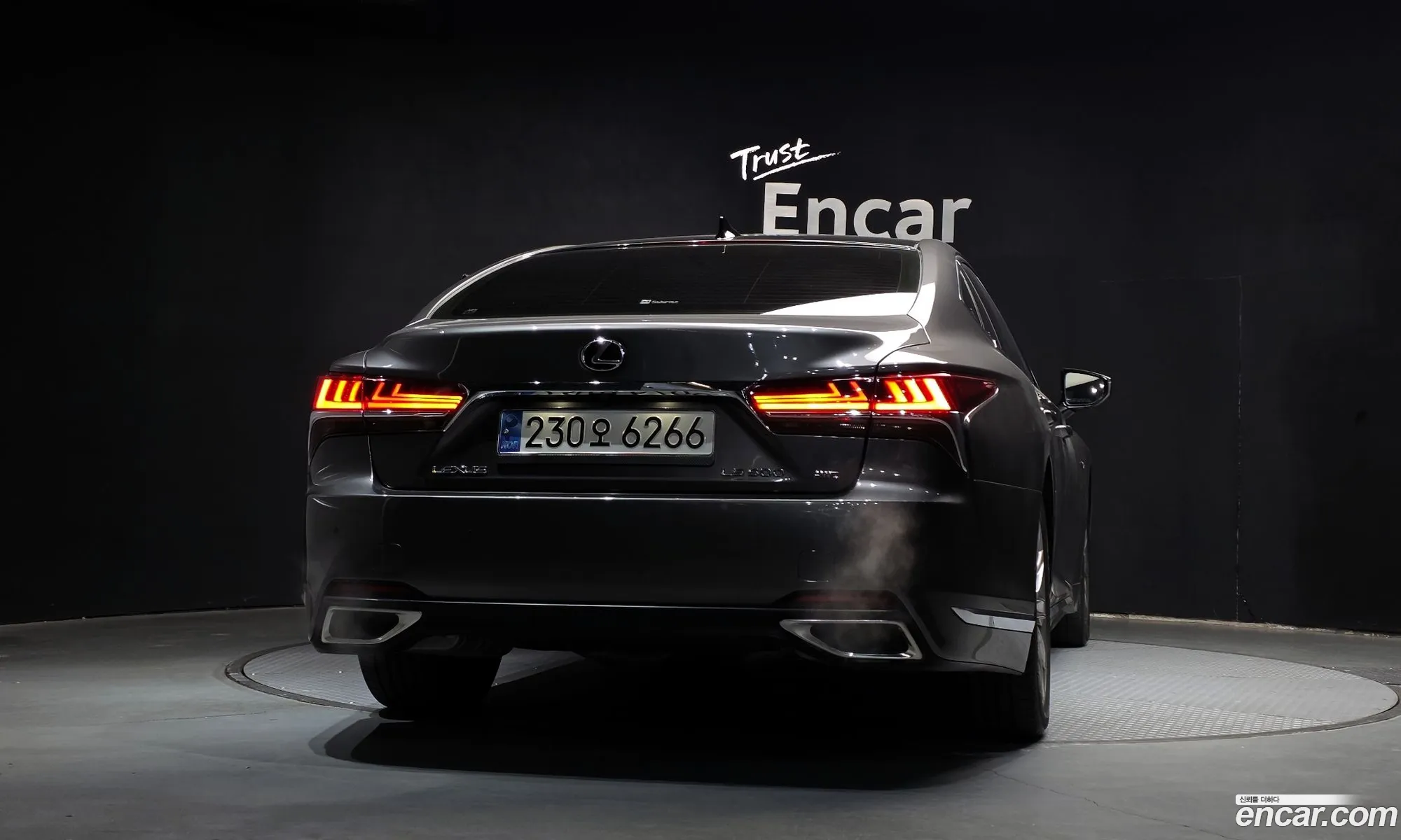 Lexus LS500 2018 — 9