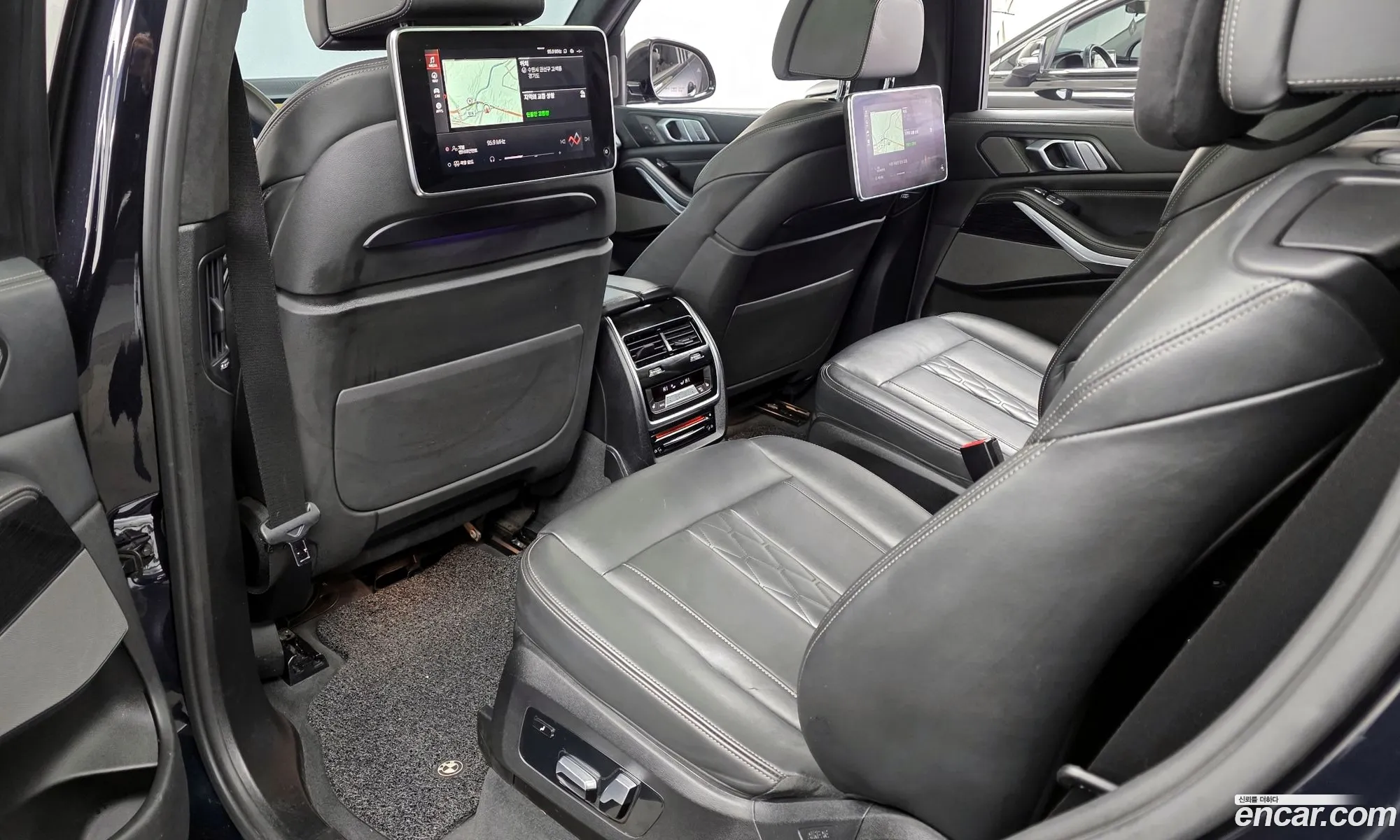 BMW X7 2019 WBACW2103KLS08717 — 17
