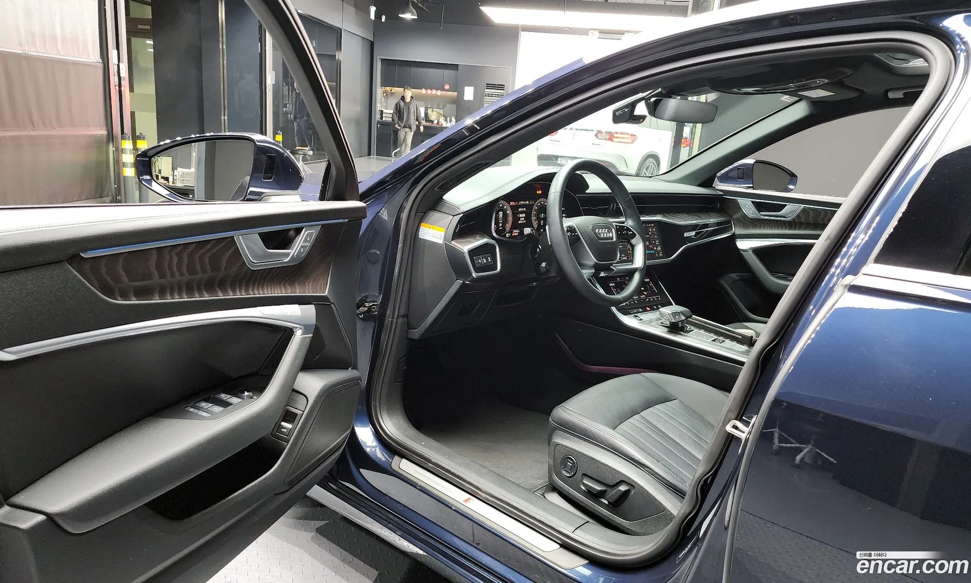 Audi A6 2023 WAUZZZF29PN026326 — 12