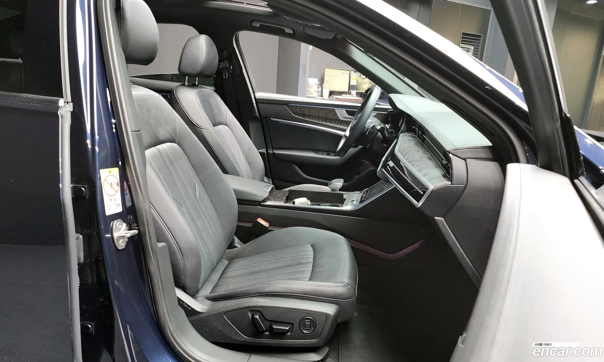 Audi A6 2023 WAUZZZF29PN026326 — 9