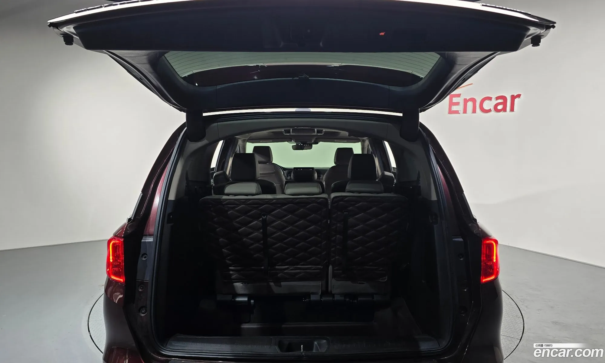 Honda Odyssey 2018 5KBRL6880JB600506 — 16