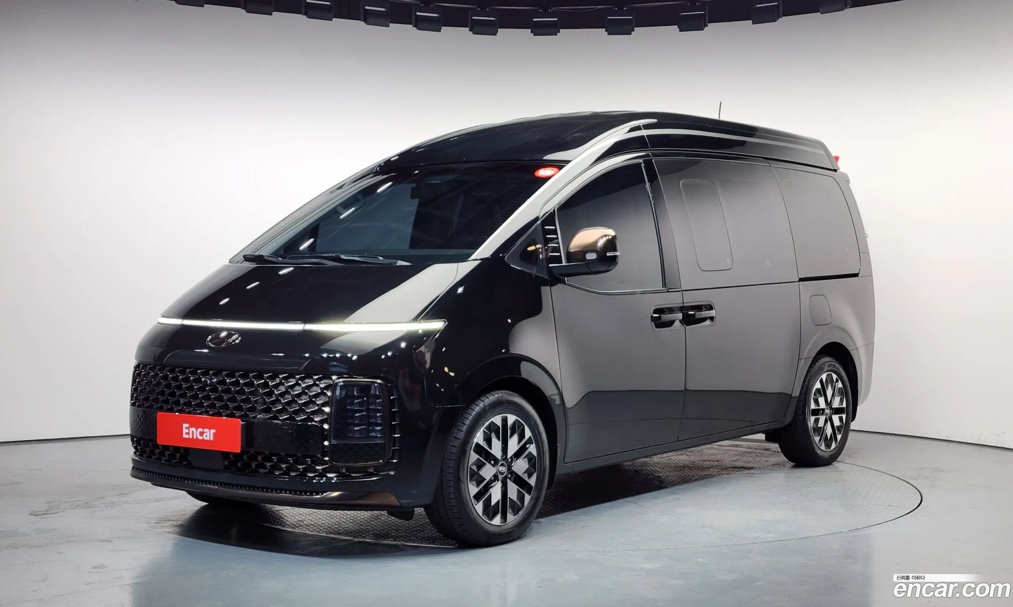 Hyundai Staria 2022 — 5