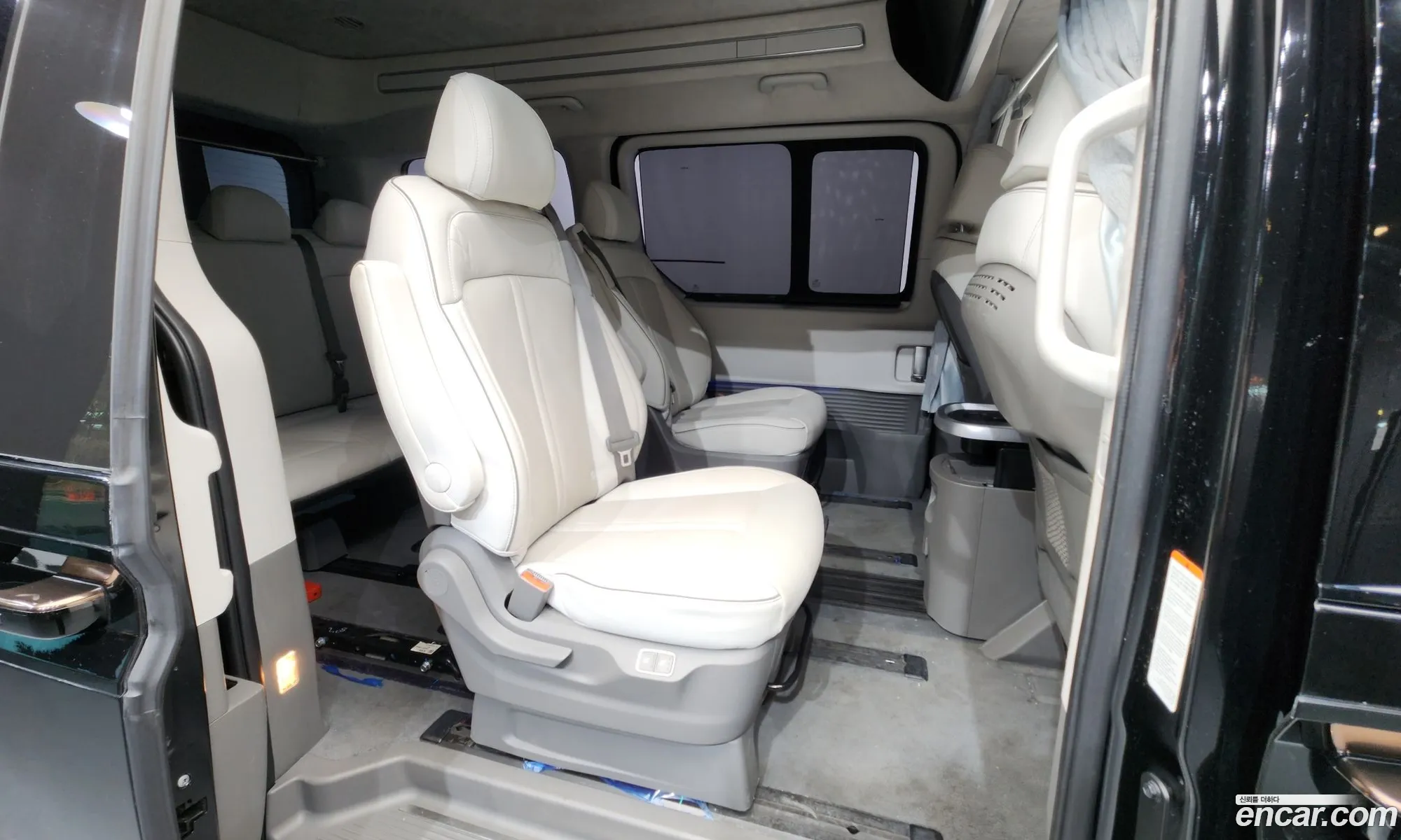 Hyundai Staria 2022 — 15