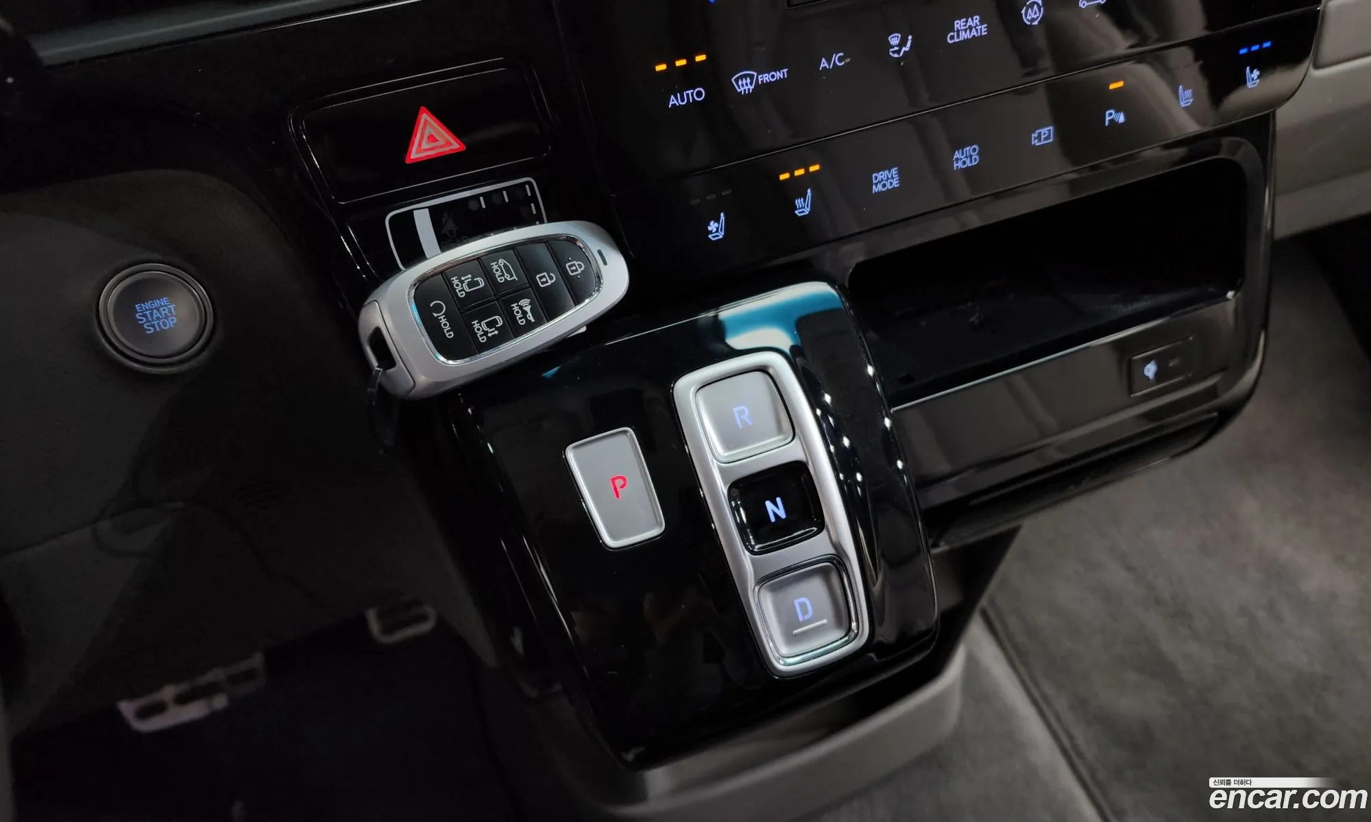 Hyundai Staria 2022 — 3