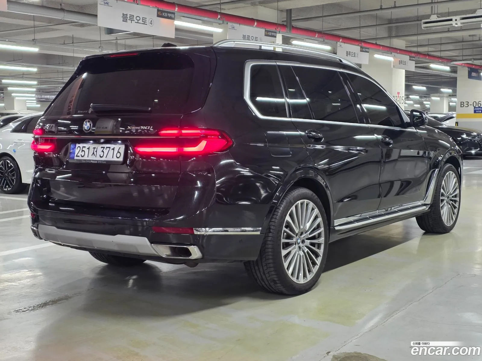 BMW X7 2024 — 17