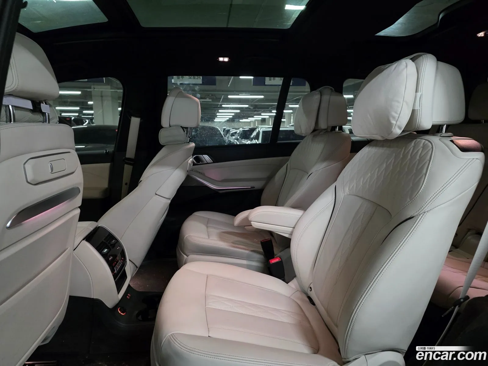 BMW X7 2024 — 7