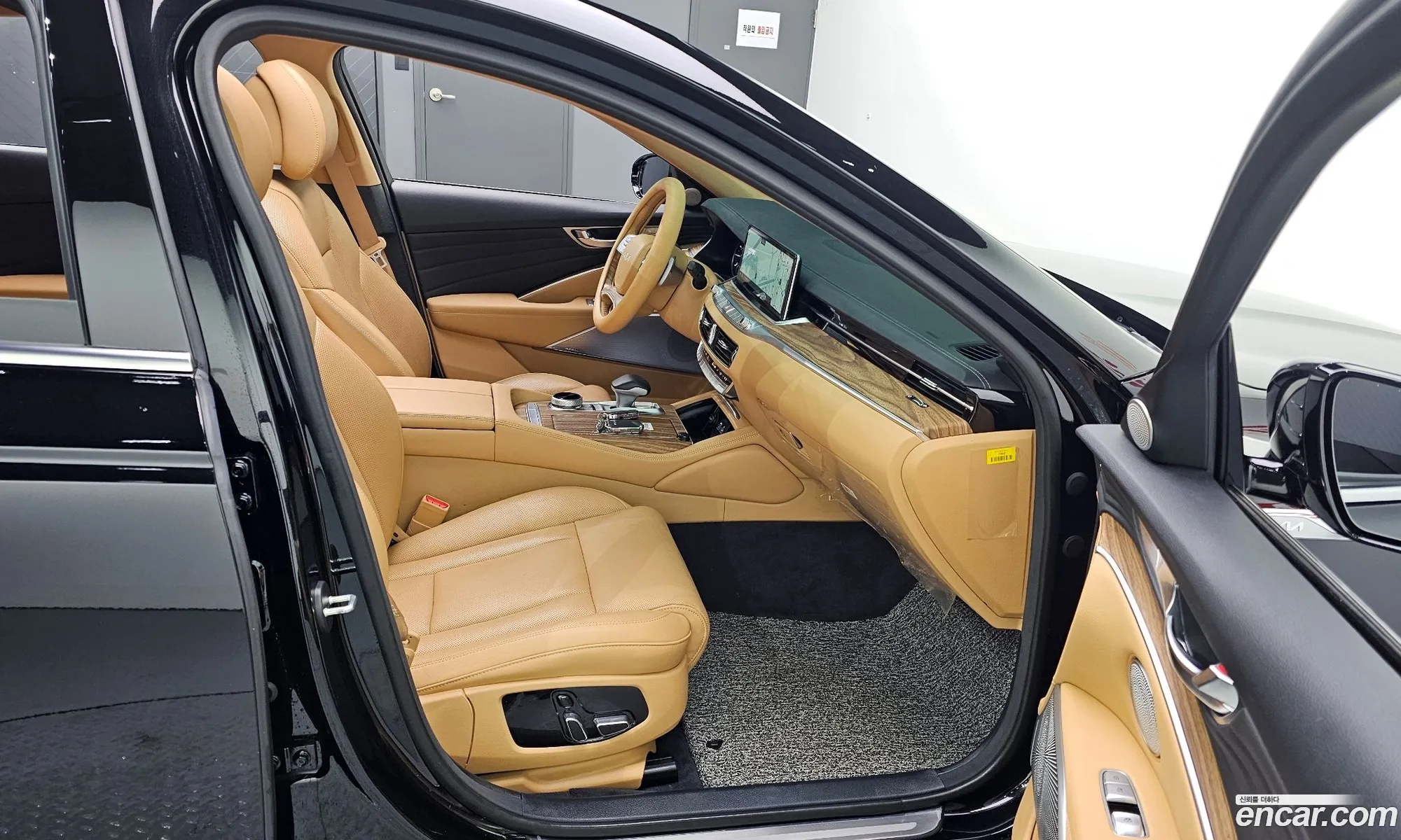 Kia K9 2023 — 10