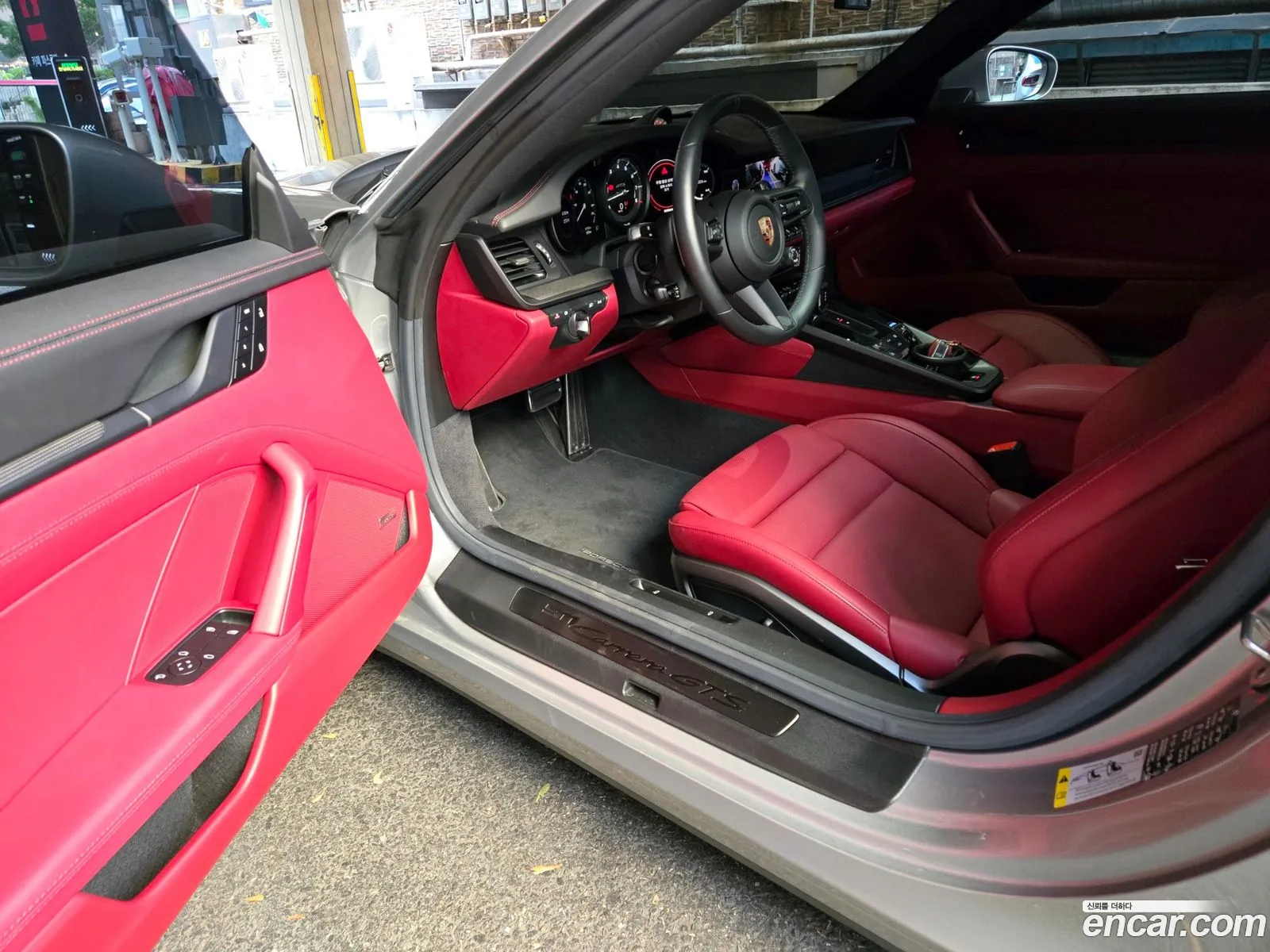 Porsche 911 2023 — 18