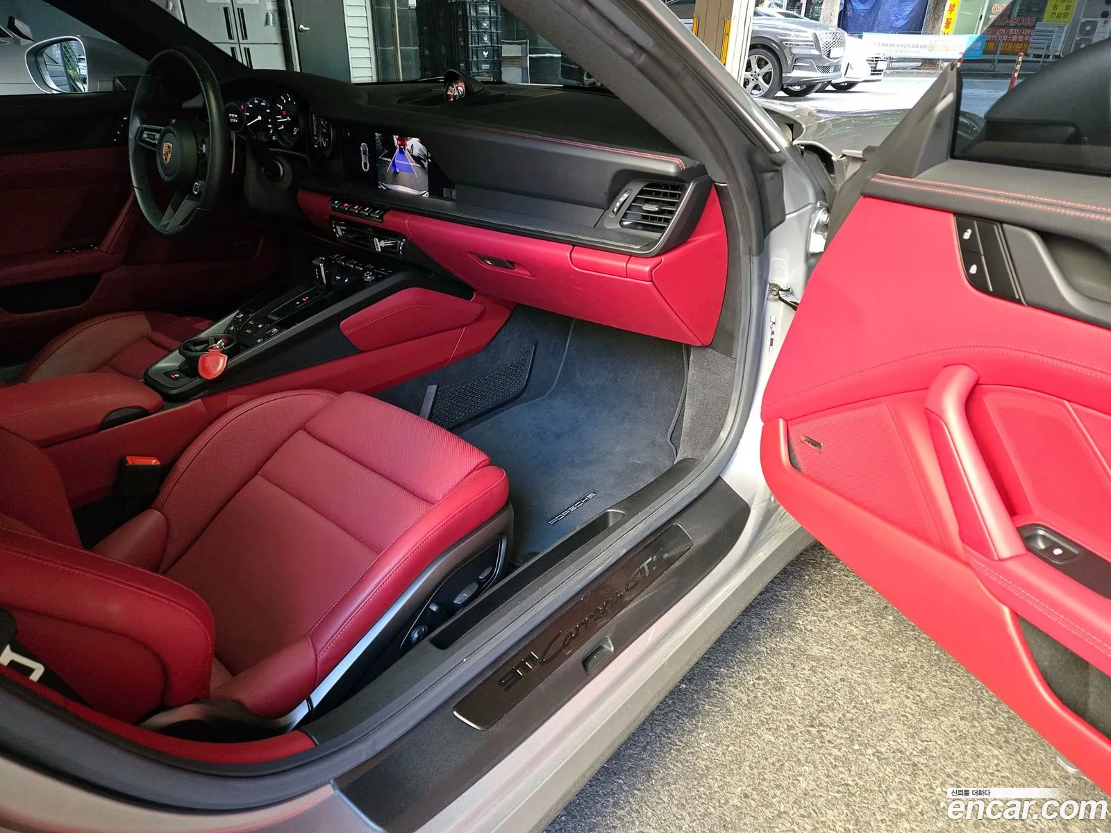 Porsche 911 2023 — 11