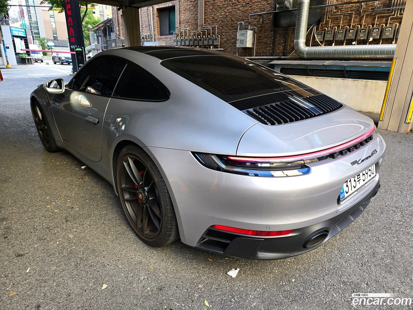Porsche 911 2023 — 3