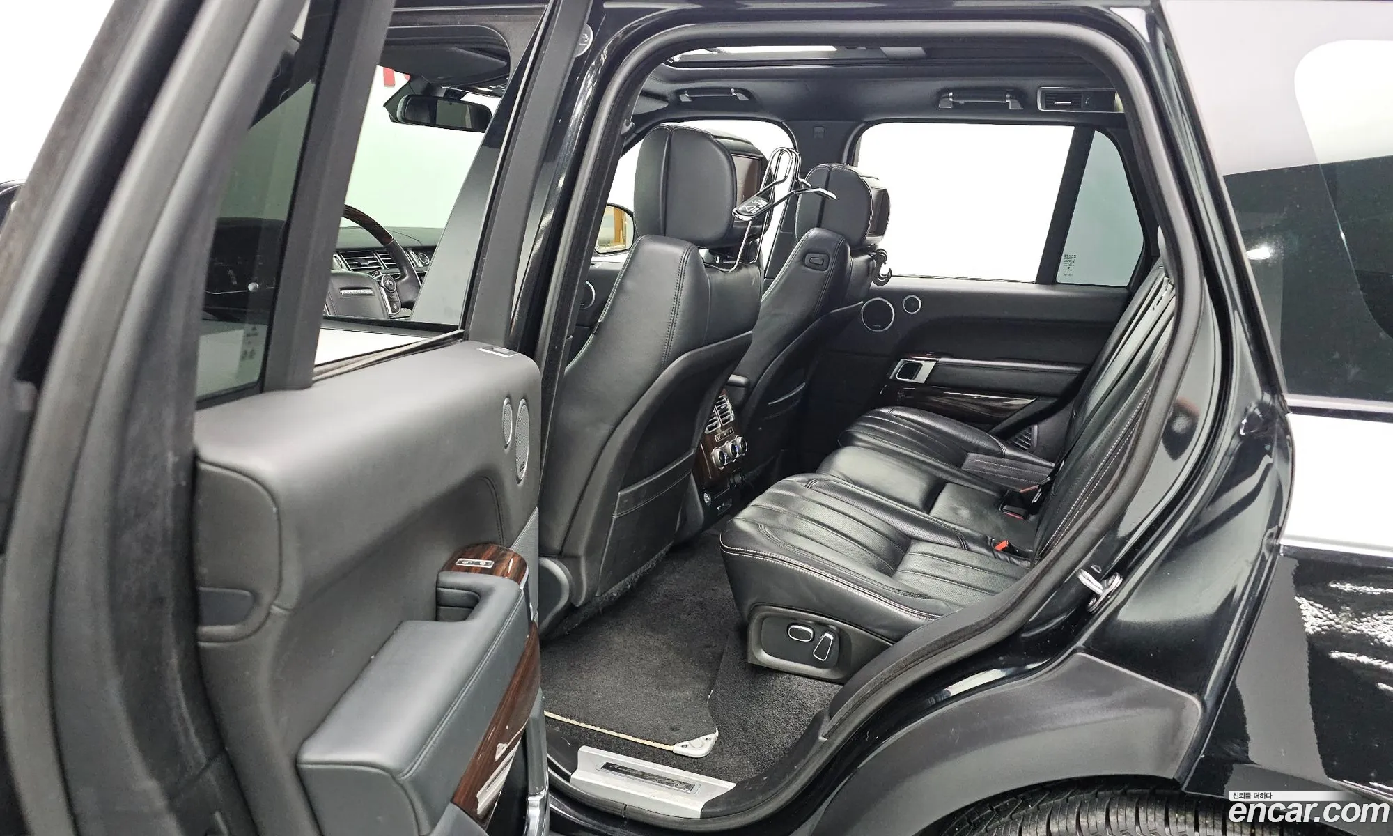 Land Rover Range Rover 2015 SALGA2JF2FA210850 — 14