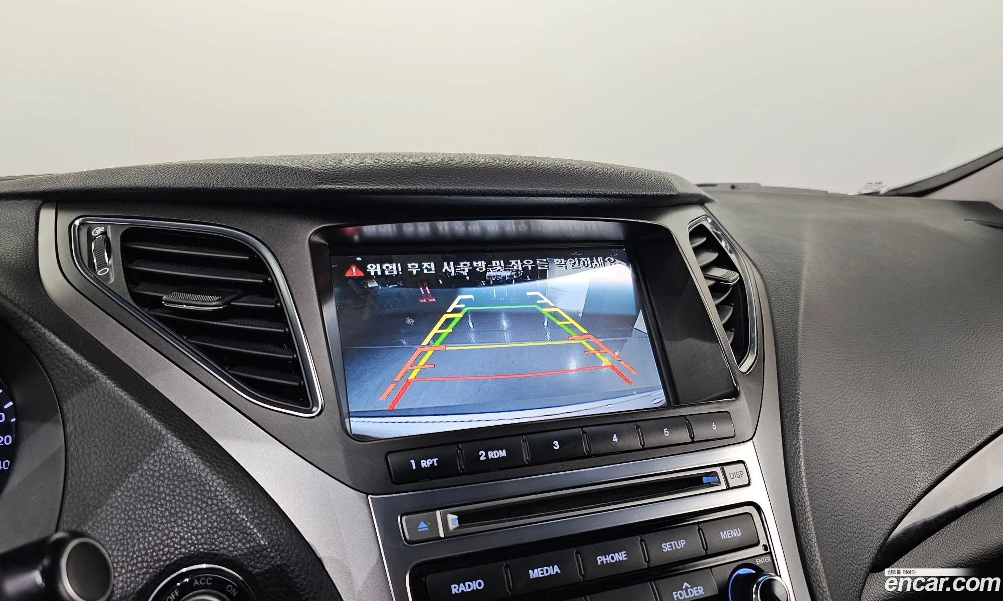 Hyundai Grandeur HG 2015 — 11
