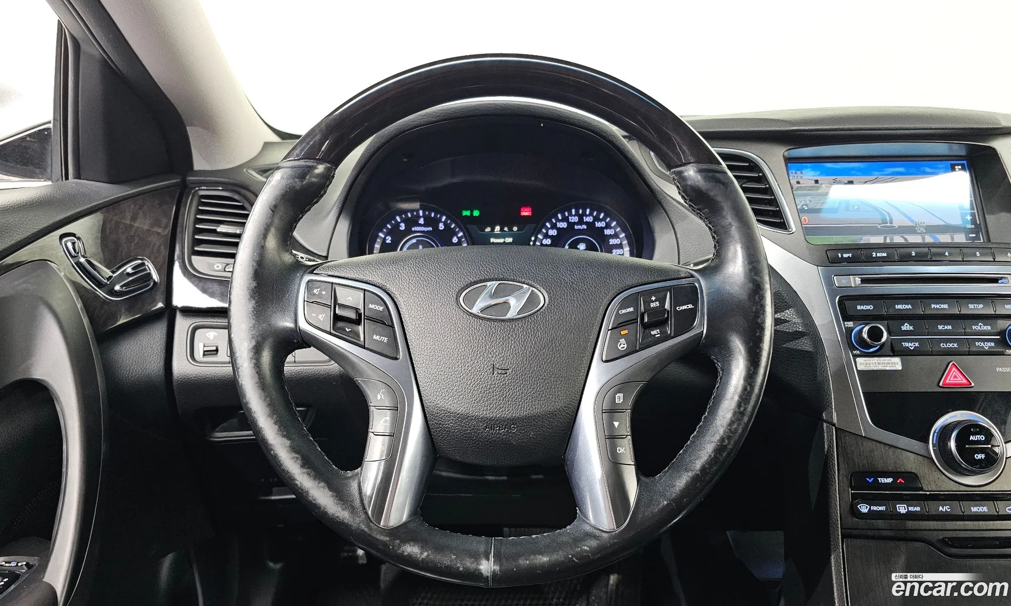 Hyundai Grandeur HG 2015 — 2