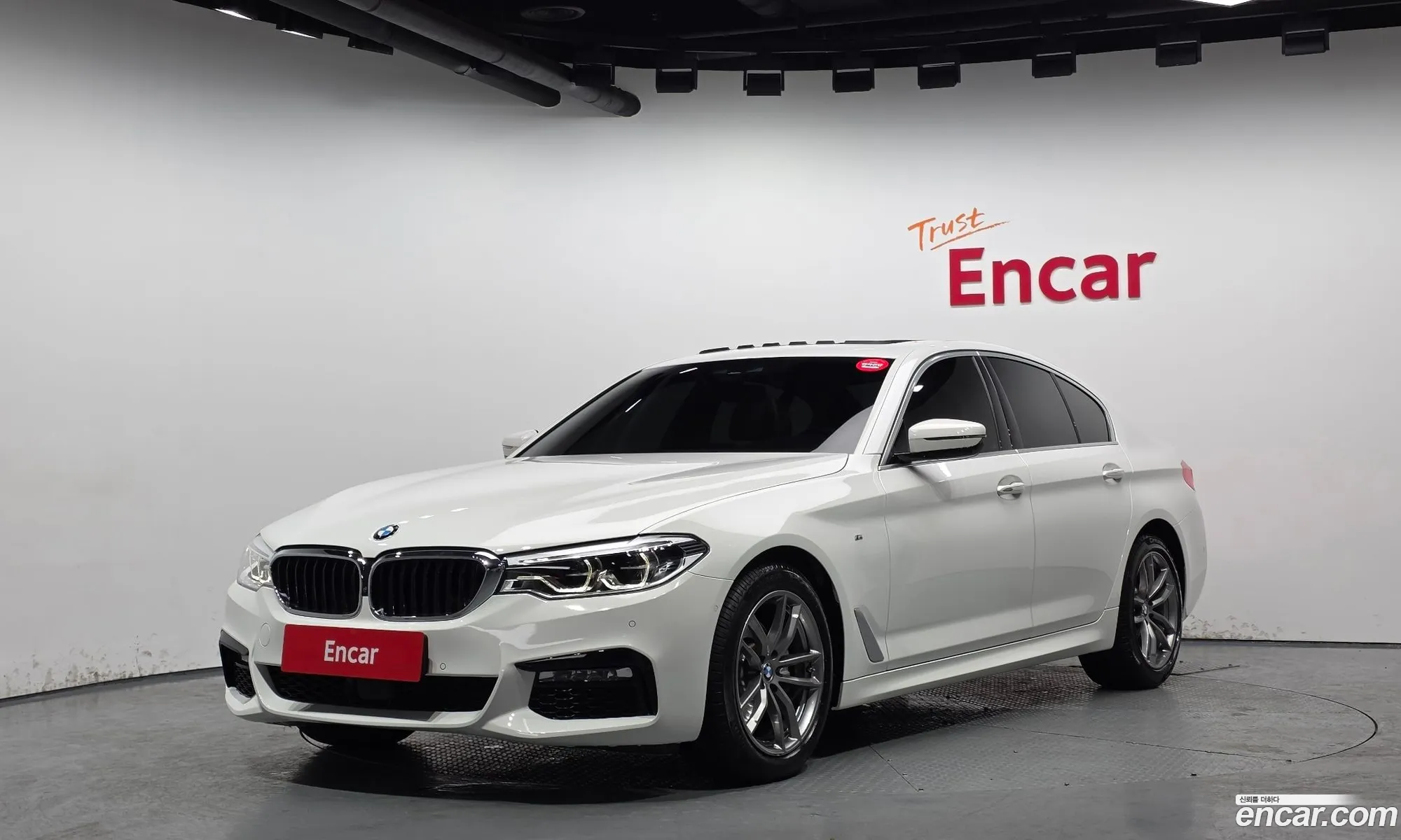 BMW 5 Series 2017 — 19