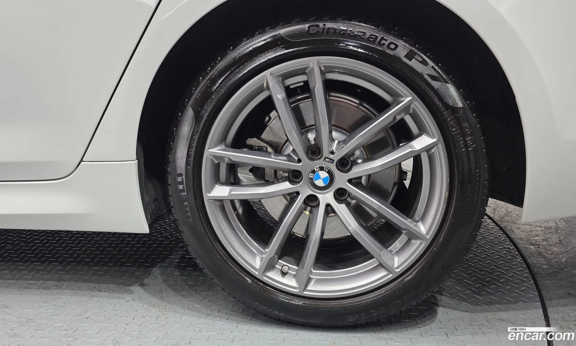 BMW 5 Series 2017 — 3