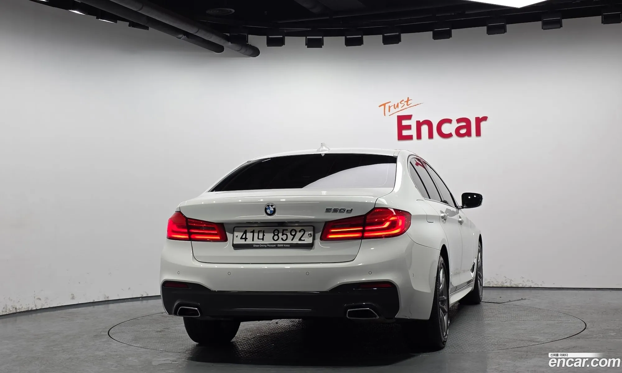 BMW 5 Series 2017 — 14
