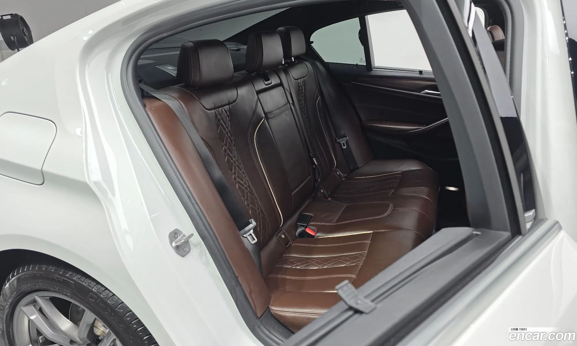 BMW 5 Series 2017 — 8