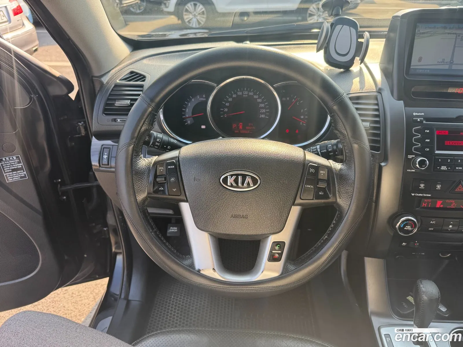 Kia Sorento R 2009 — 2