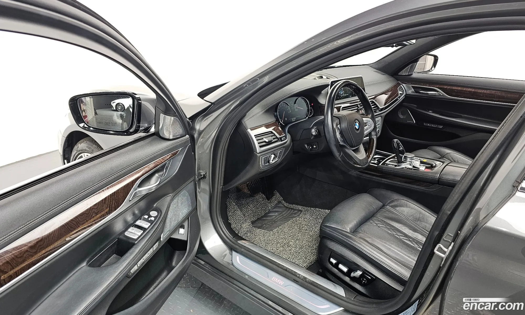 BMW 7 Series 2018 — 13