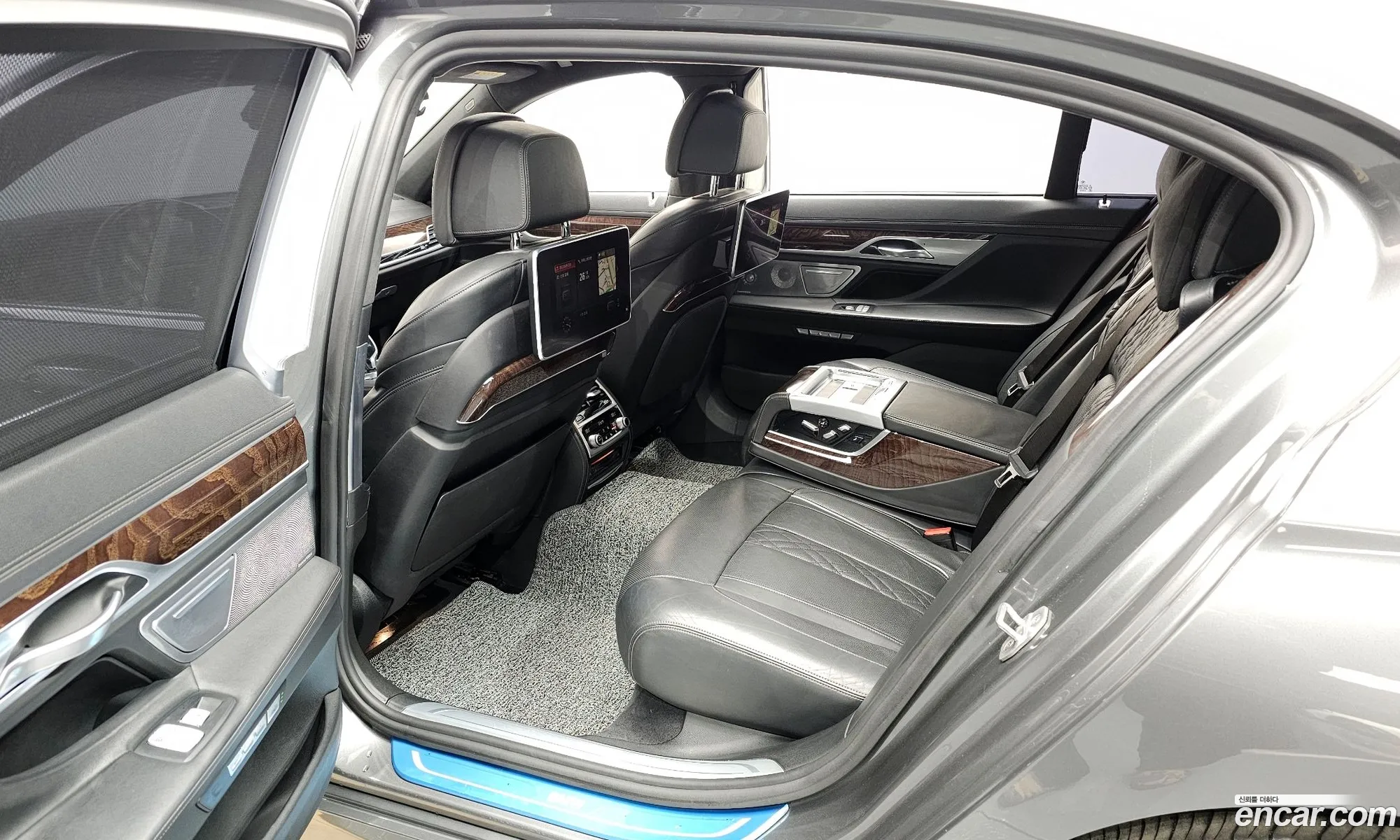 BMW 7 Series 2018 — 18