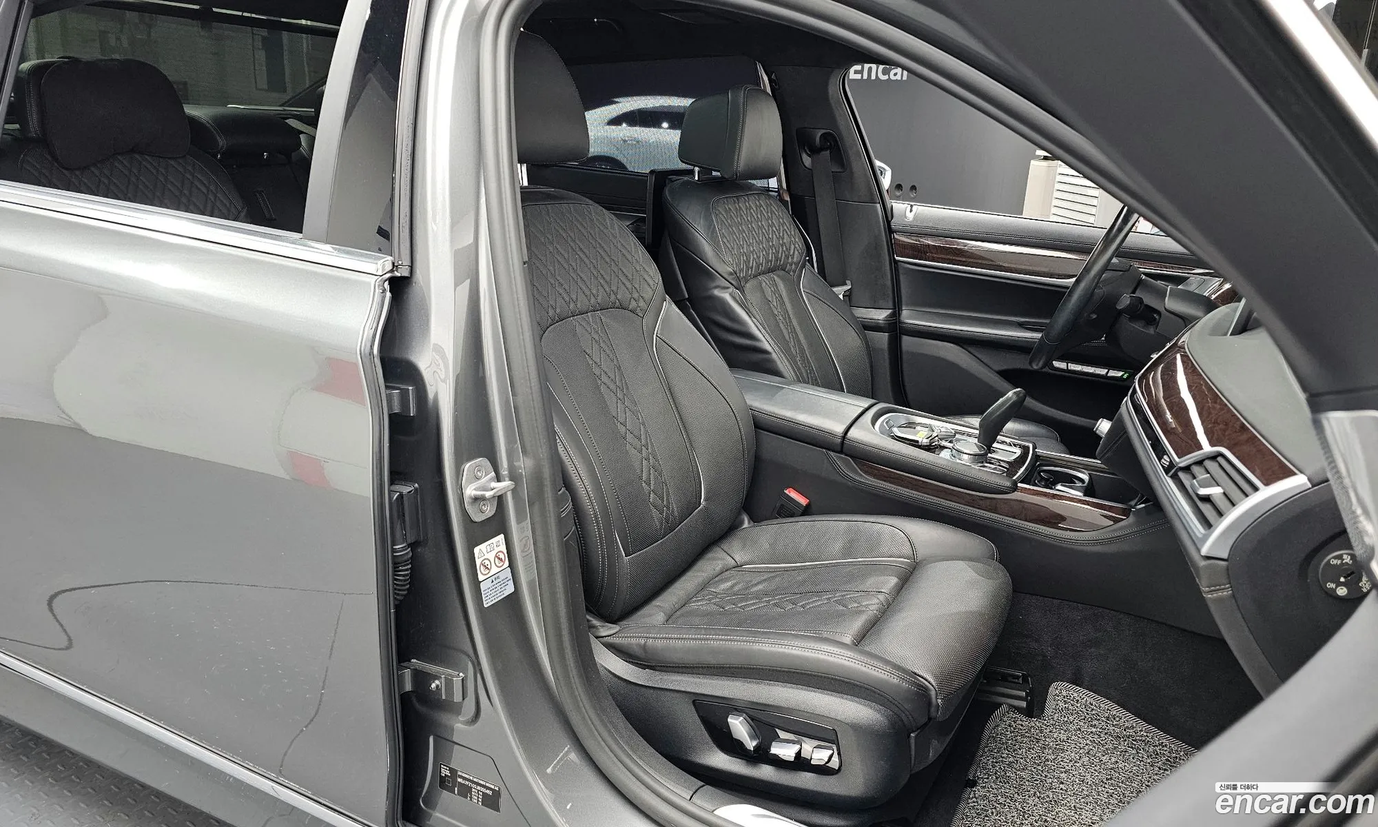 BMW 7 Series 2018 — 8