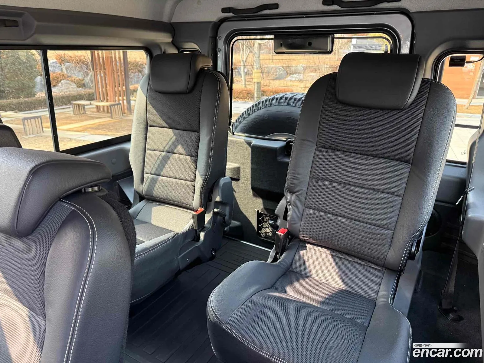 Land Rover Defender 2012 — 14