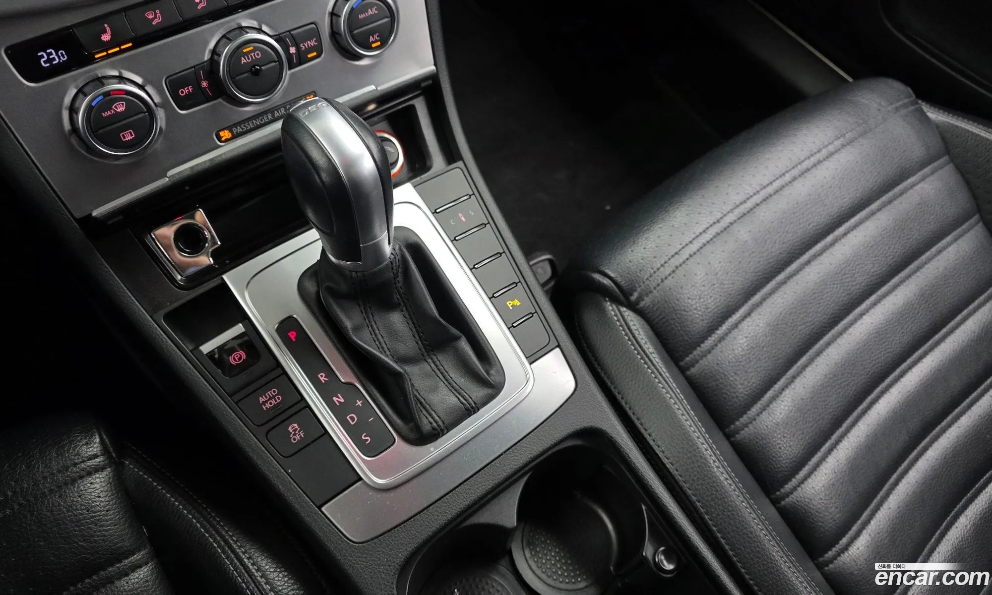 Volkswagen CC 2014 WVWZZZ3CZFE810604 — 4