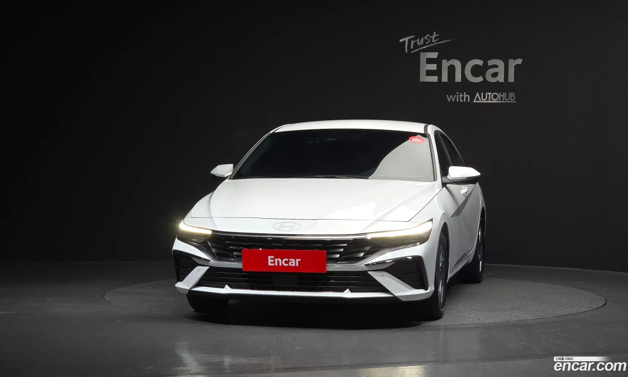 Hyundai Elantra 2024 — 4