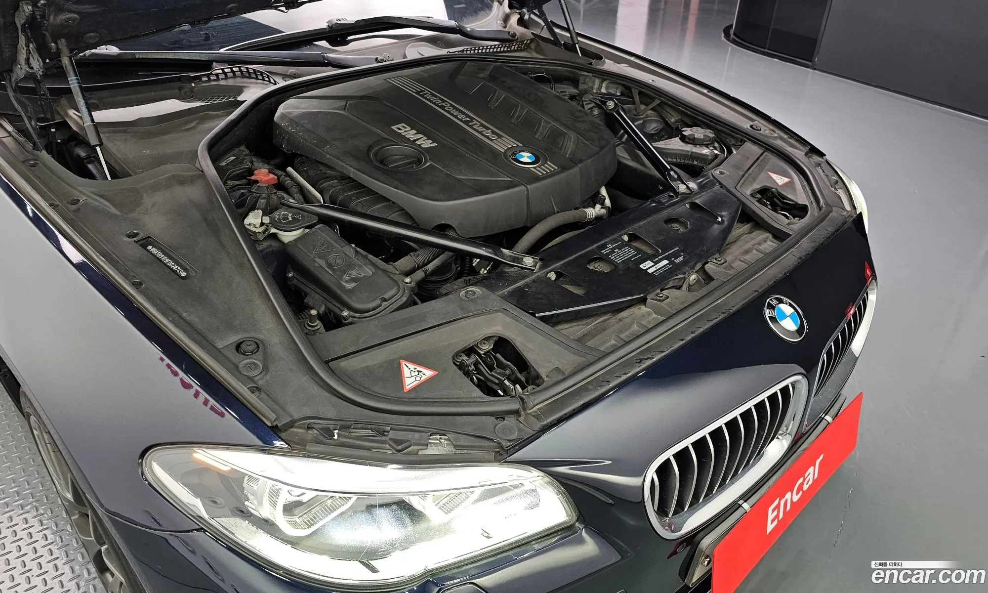 BMW 5 Series 2013 WBA5B9109ED028749 — 2