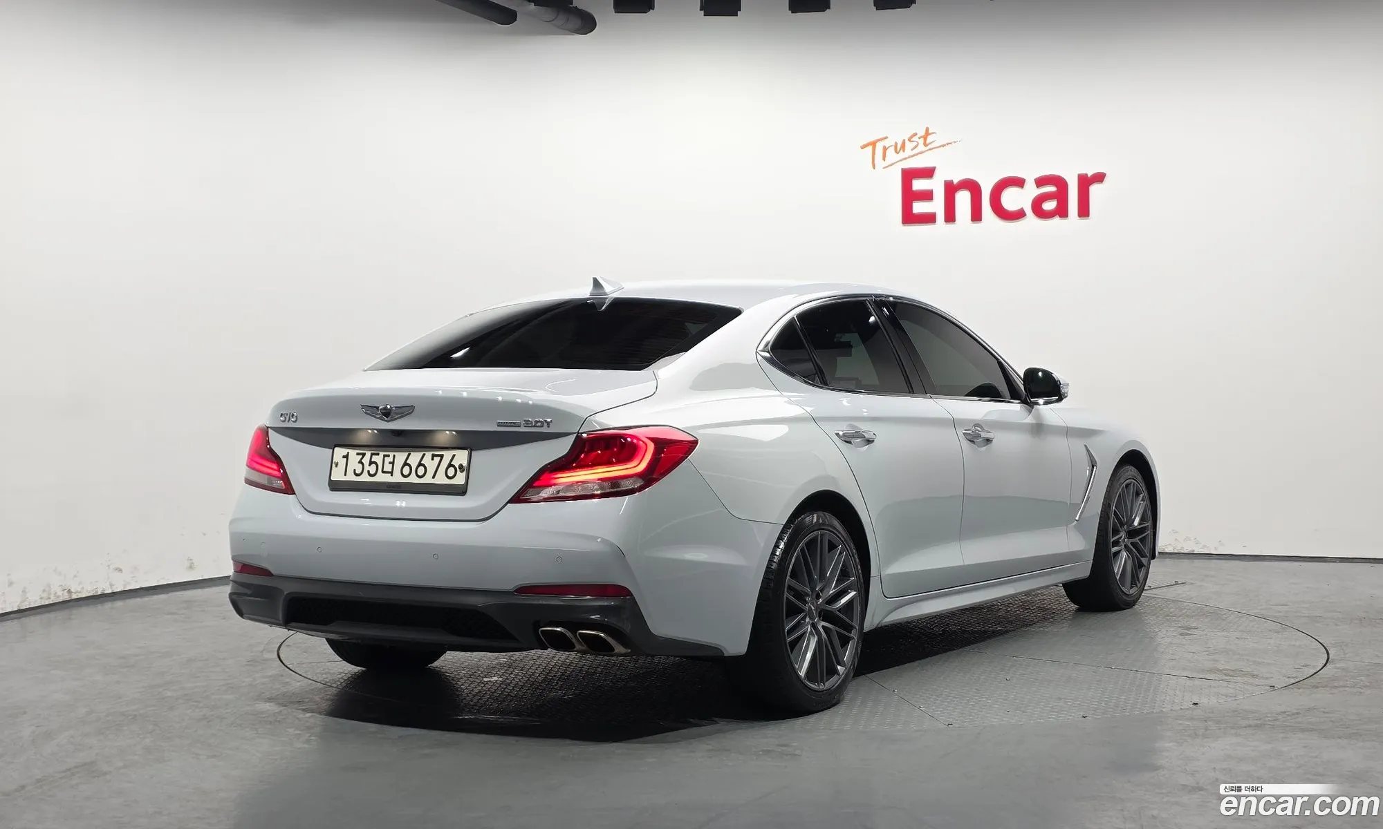 Genesis G70 2018 — 15