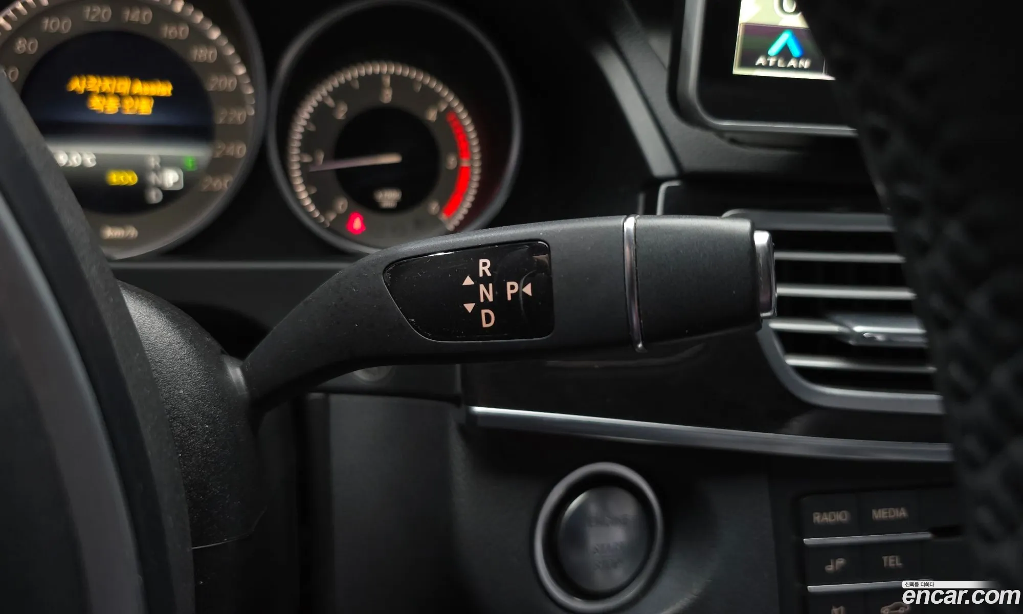 Mercedes-Benz E-Class W212 2016 WDDHF0AB3GB322511 — 6