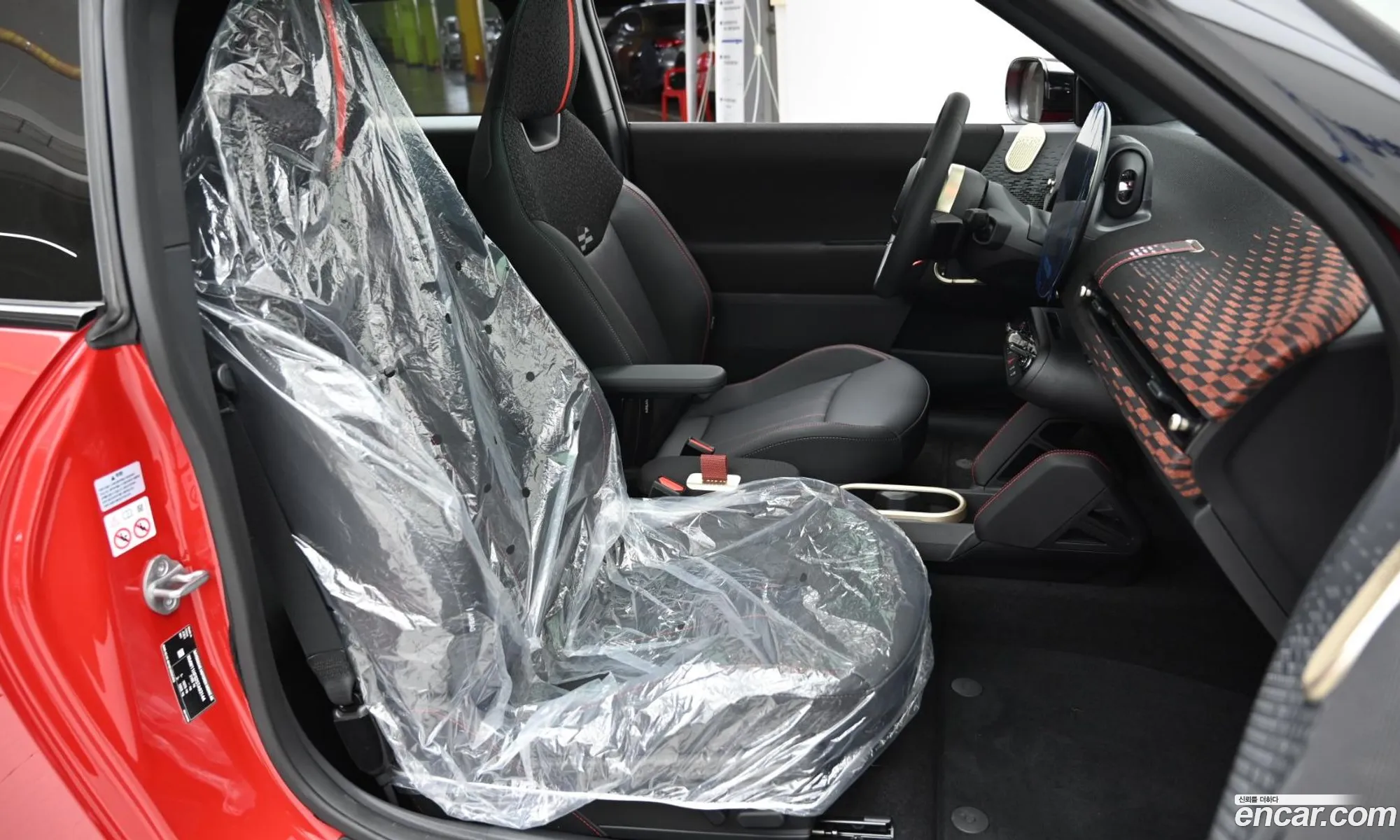 Mini Cooper Electric 2025 — 17