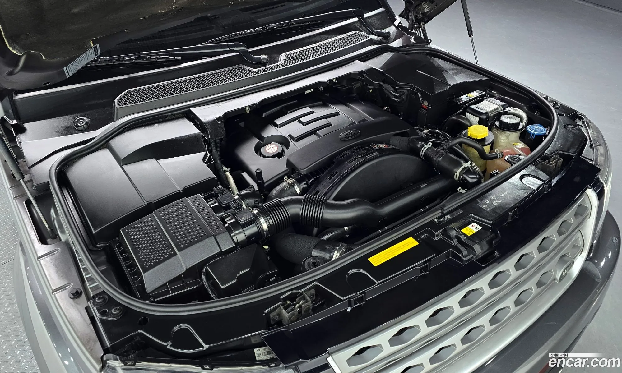 Land Rover Discovery 4 2016 — 5