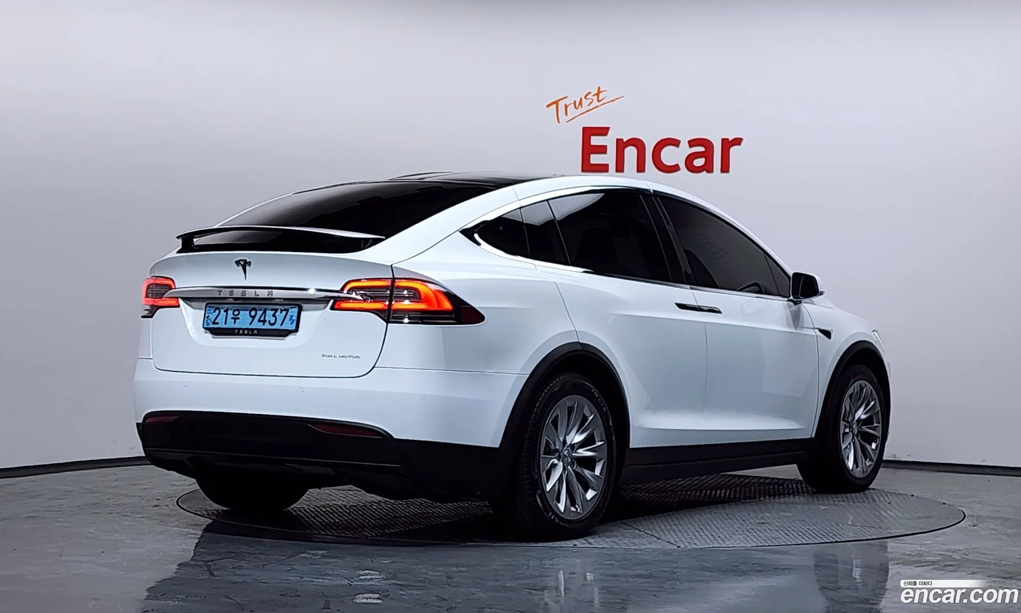 Tesla Model X 2019 5YJXCDE2XKF217132 — 7