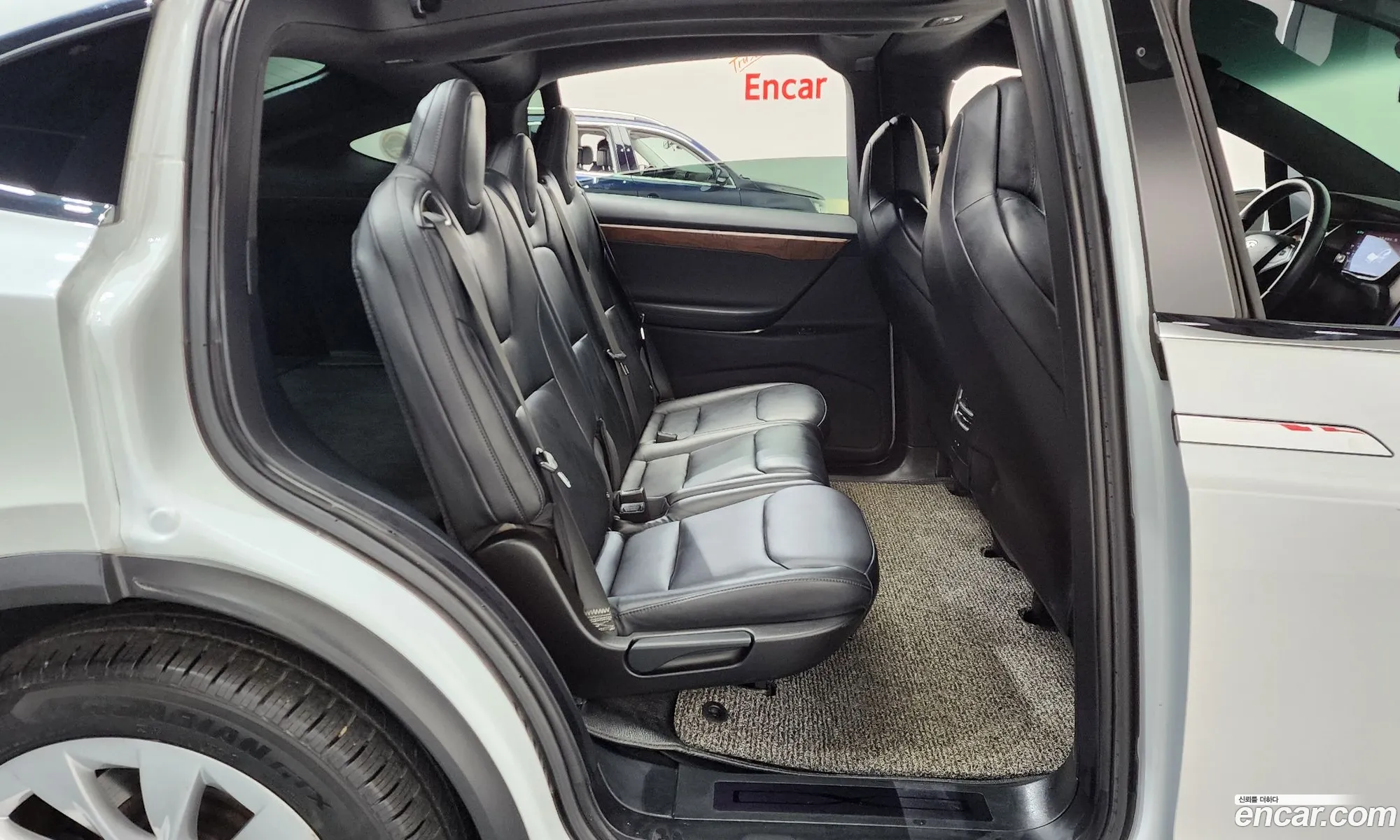 Tesla Model X 2019 5YJXCDE2XKF217132 — 11