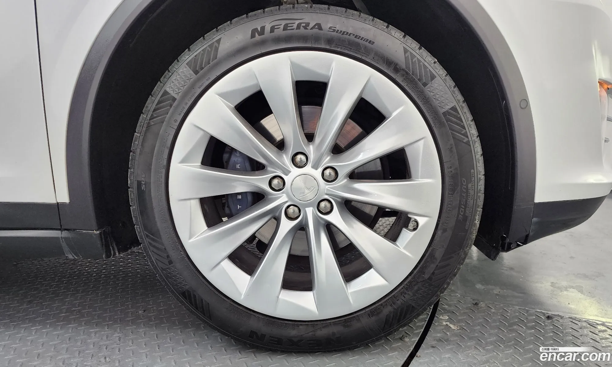 Tesla Model X 2019 5YJXCDE2XKF217132 — 15