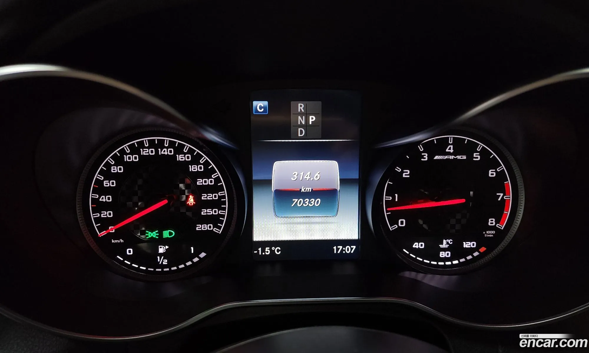 Mercedes-Benz GLC-Class X253 2019 — 17