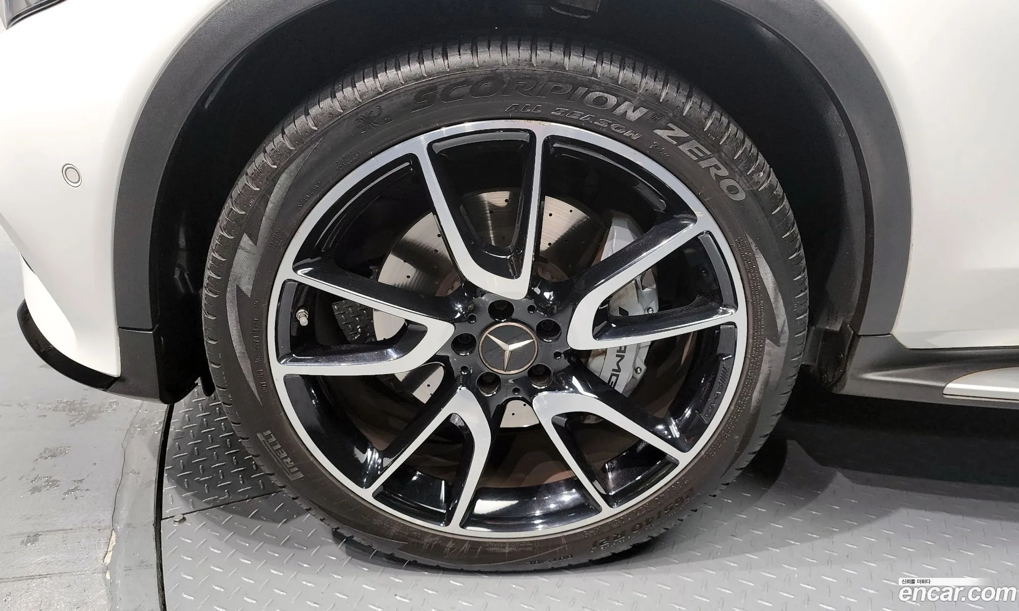 Mercedes-Benz GLC-Class X253 2019 — 16
