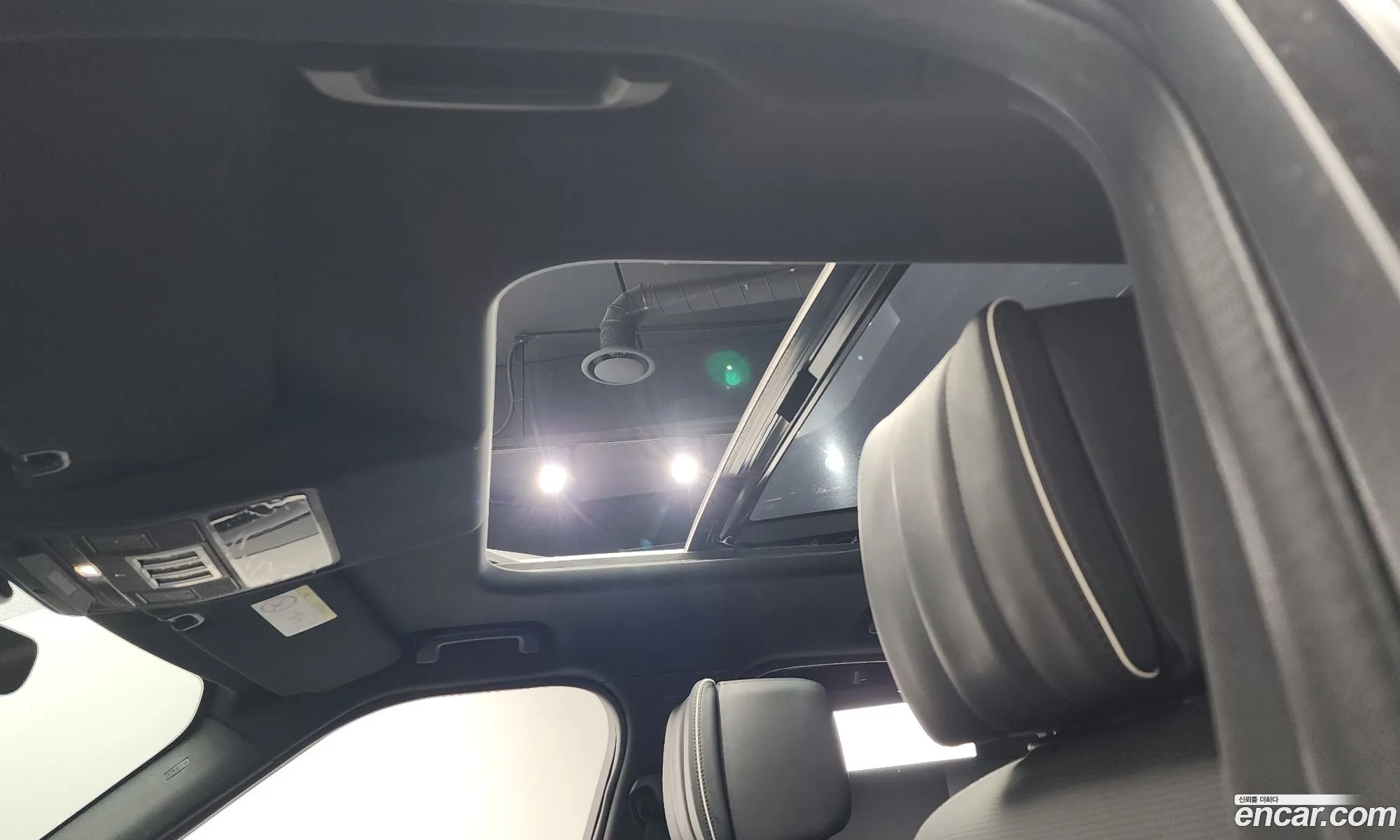 Land Rover Discovery 5 2019 SALRA2BK9KA084310 — 13