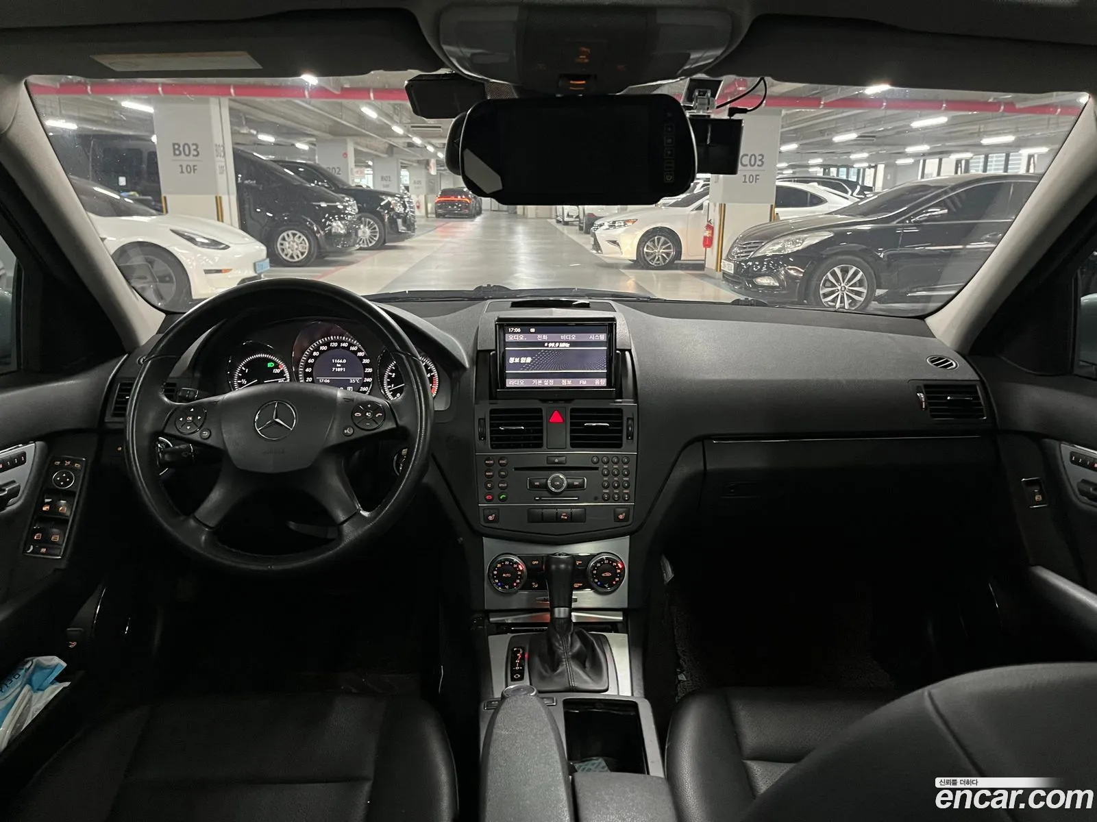 Mercedes-Benz C-Class W204 2010 — 12