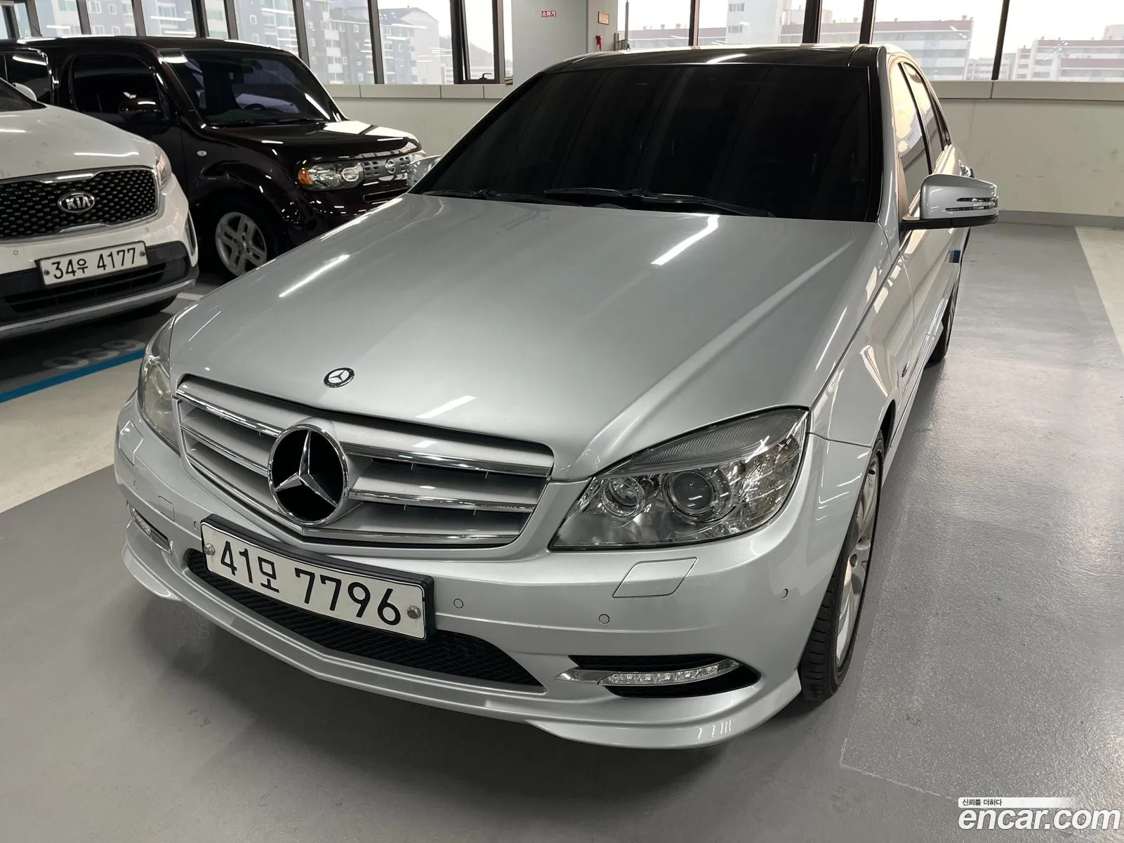Mercedes-Benz C-Class W204 2010 — 20